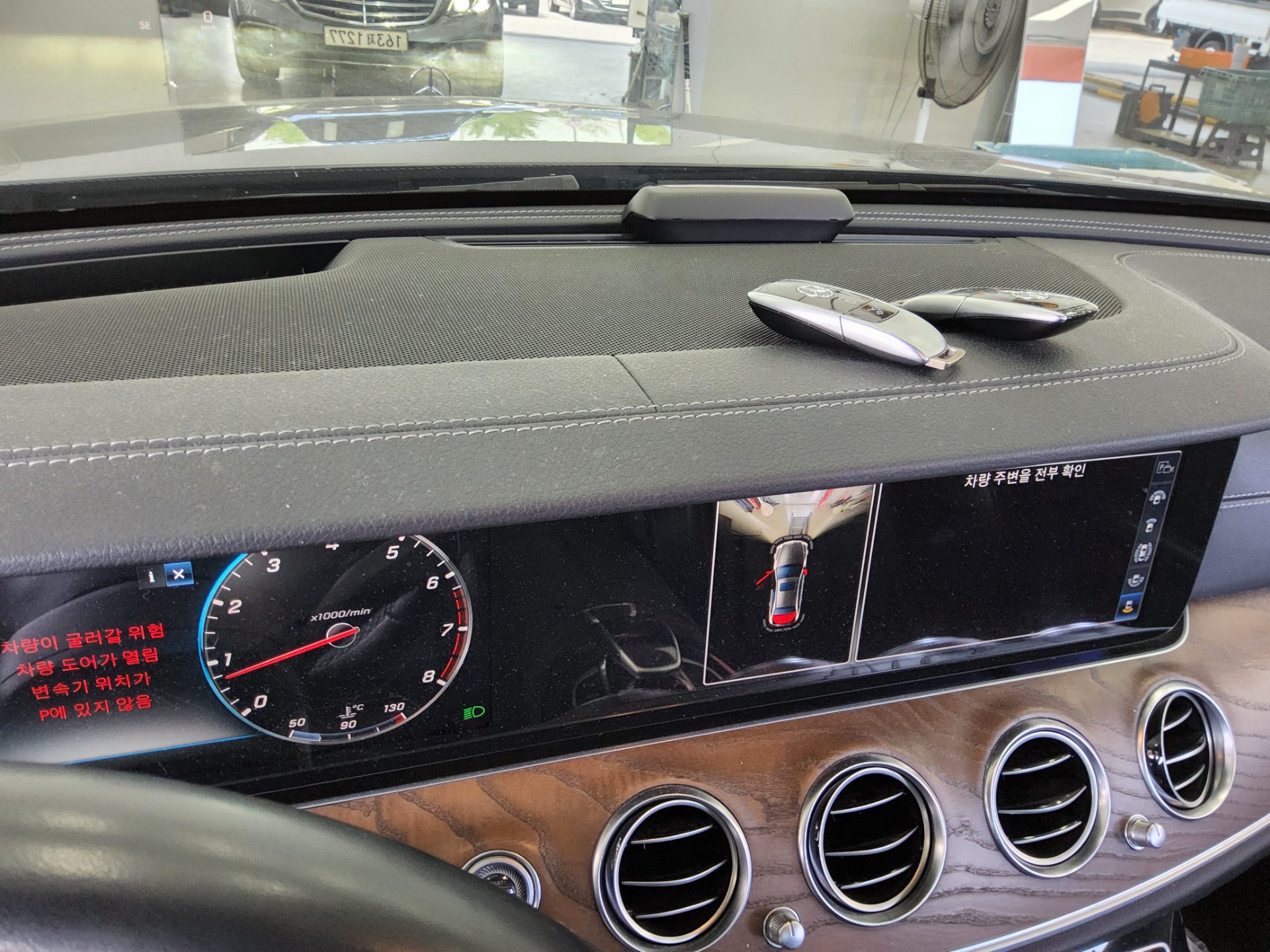2019 - mercedes-benz e300
