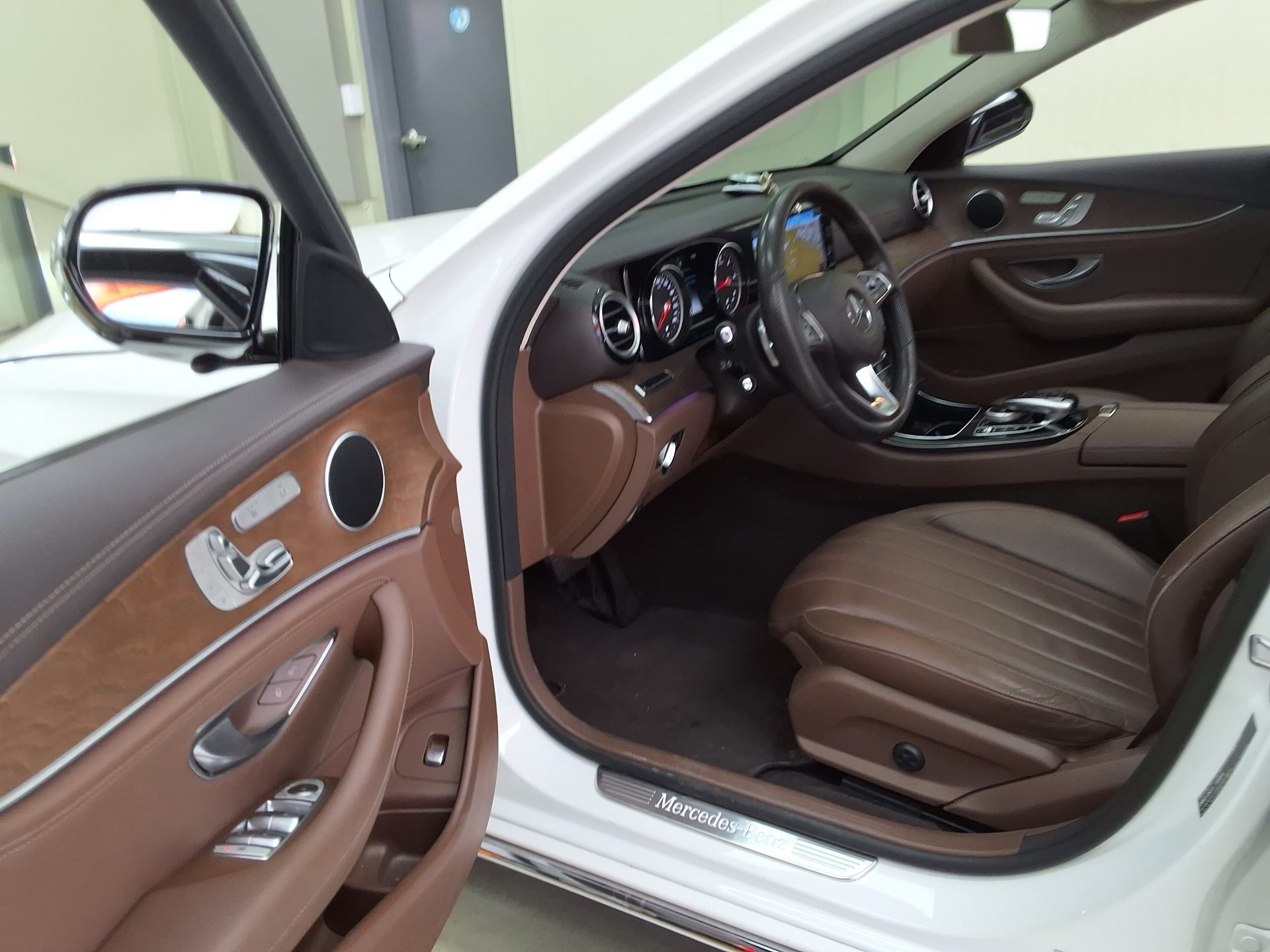 2017 - mercedes-benz e220d