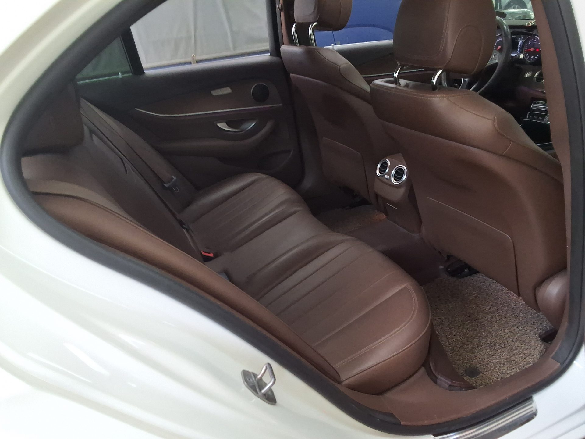 2017 - mercedes-benz e220d