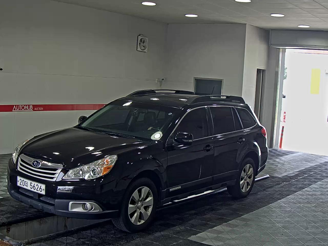SUBARU OUTBACK