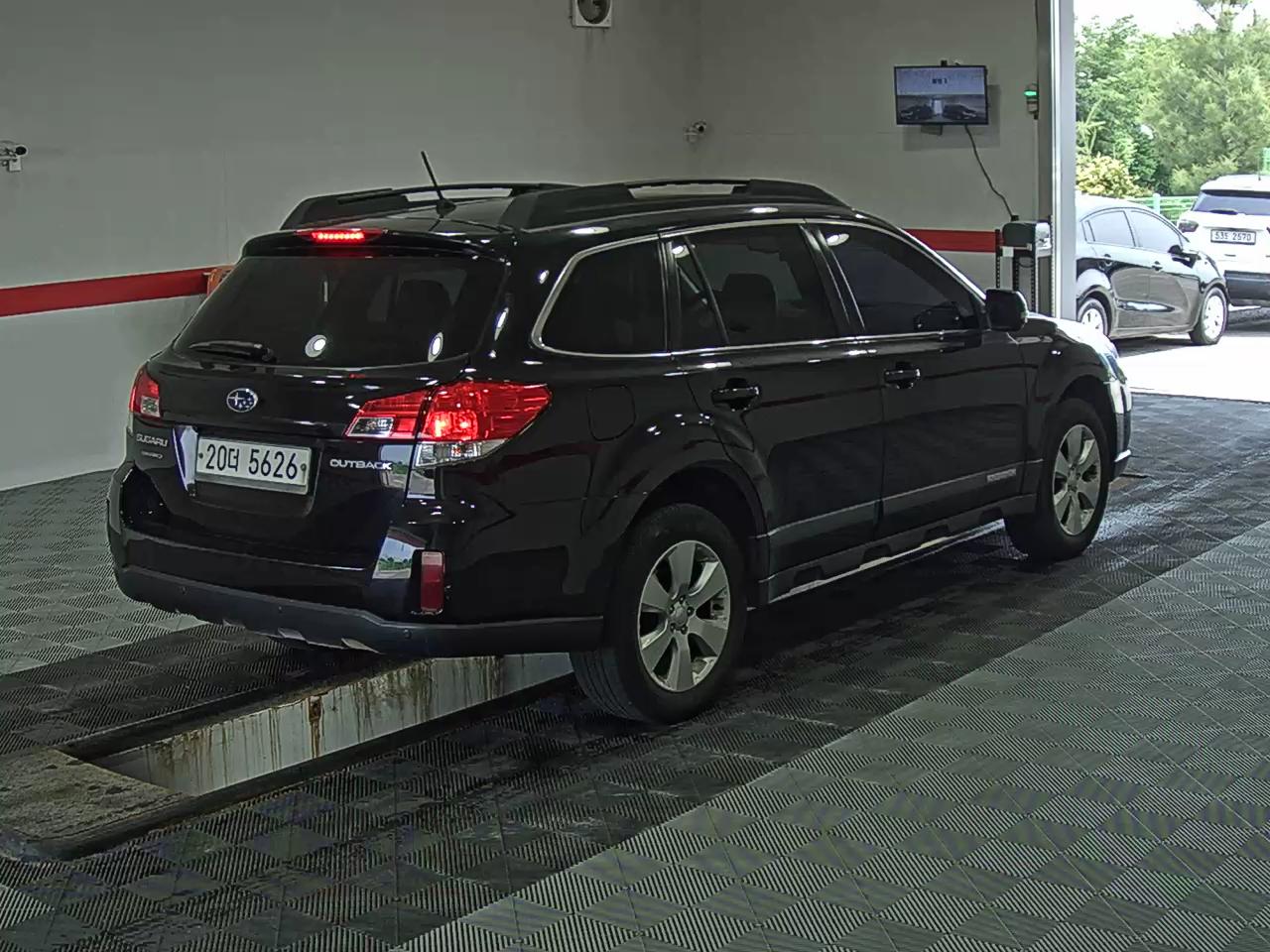 2011 - subaru outback