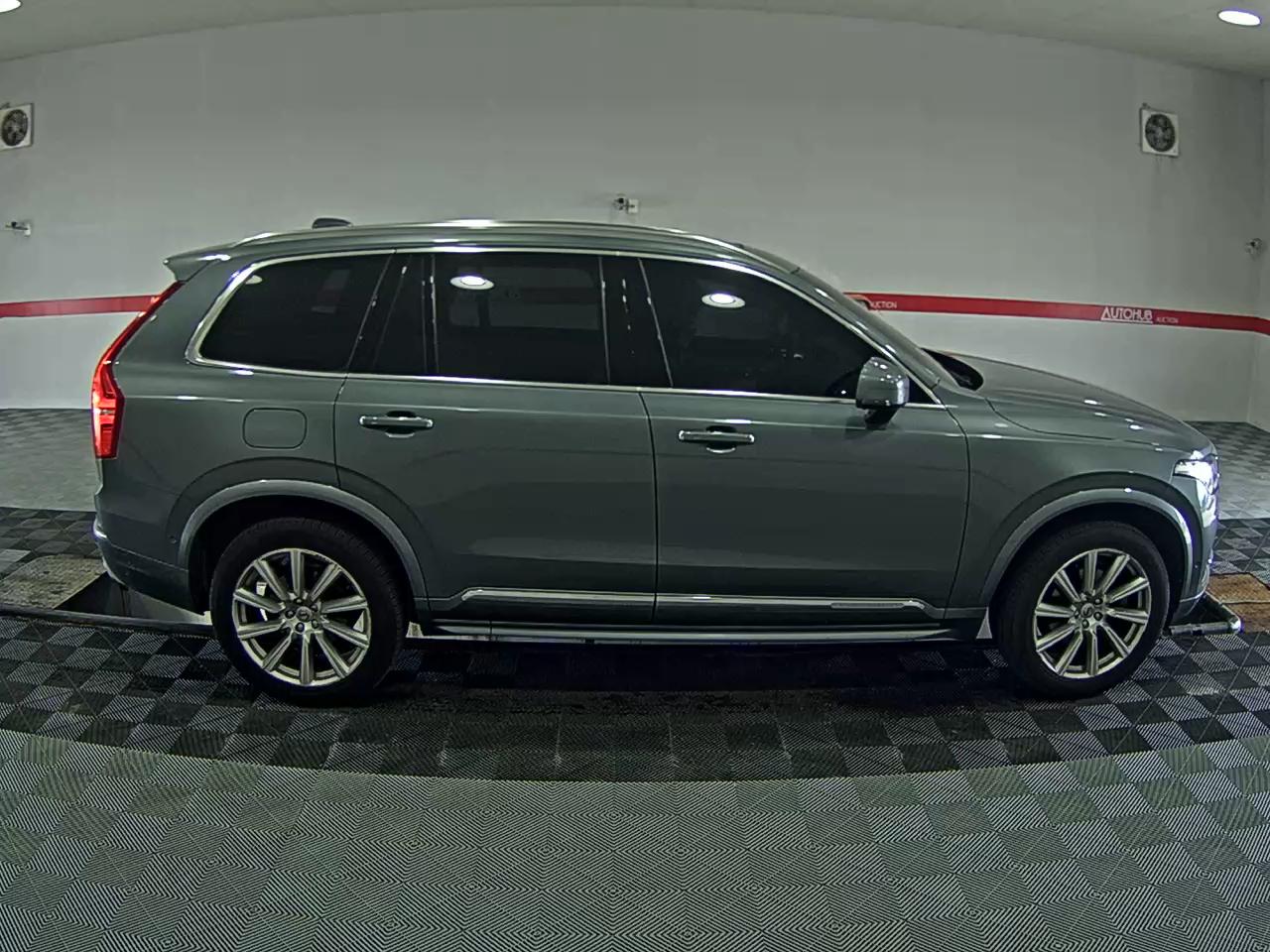 2019 - volvo xc90