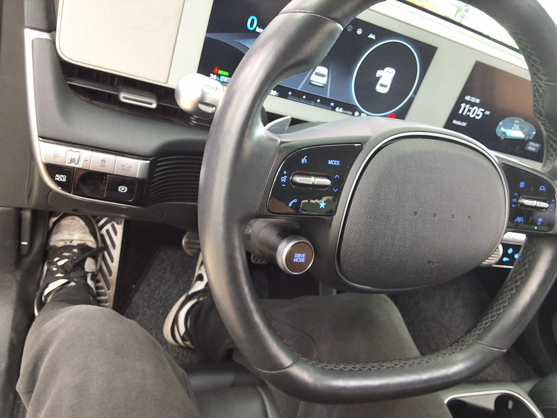 2022 - hyundai ioniq