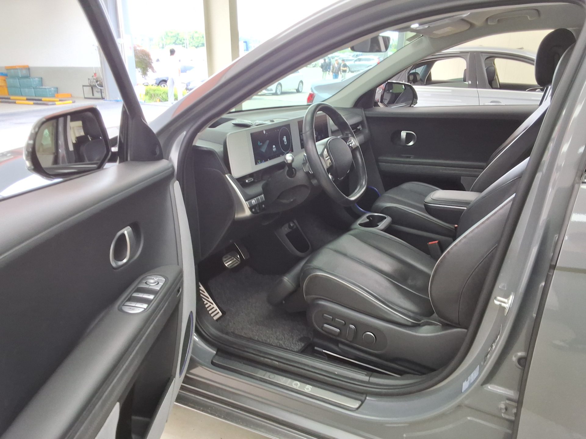 2022 - hyundai ioniq