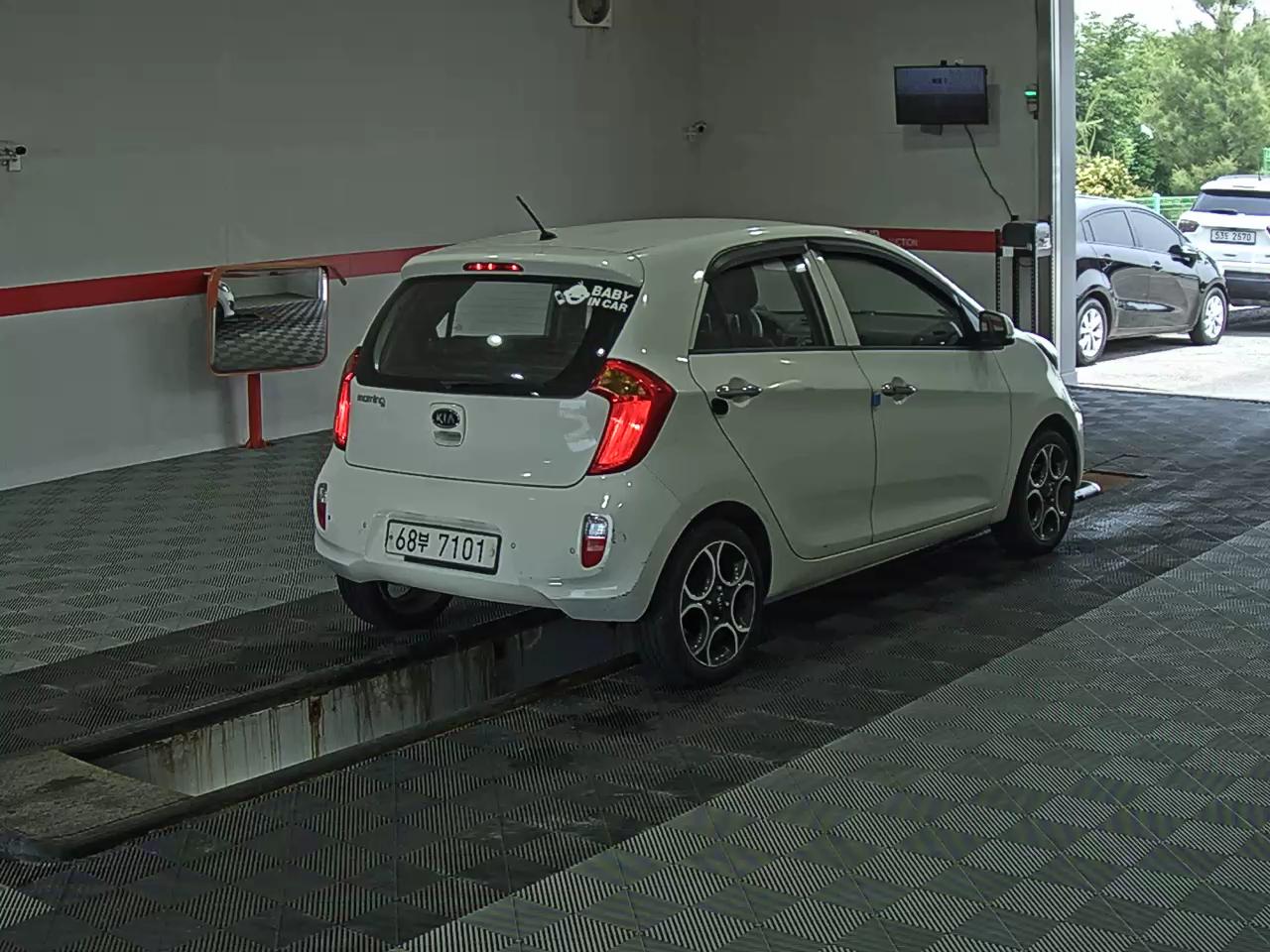 2012 - kia morning