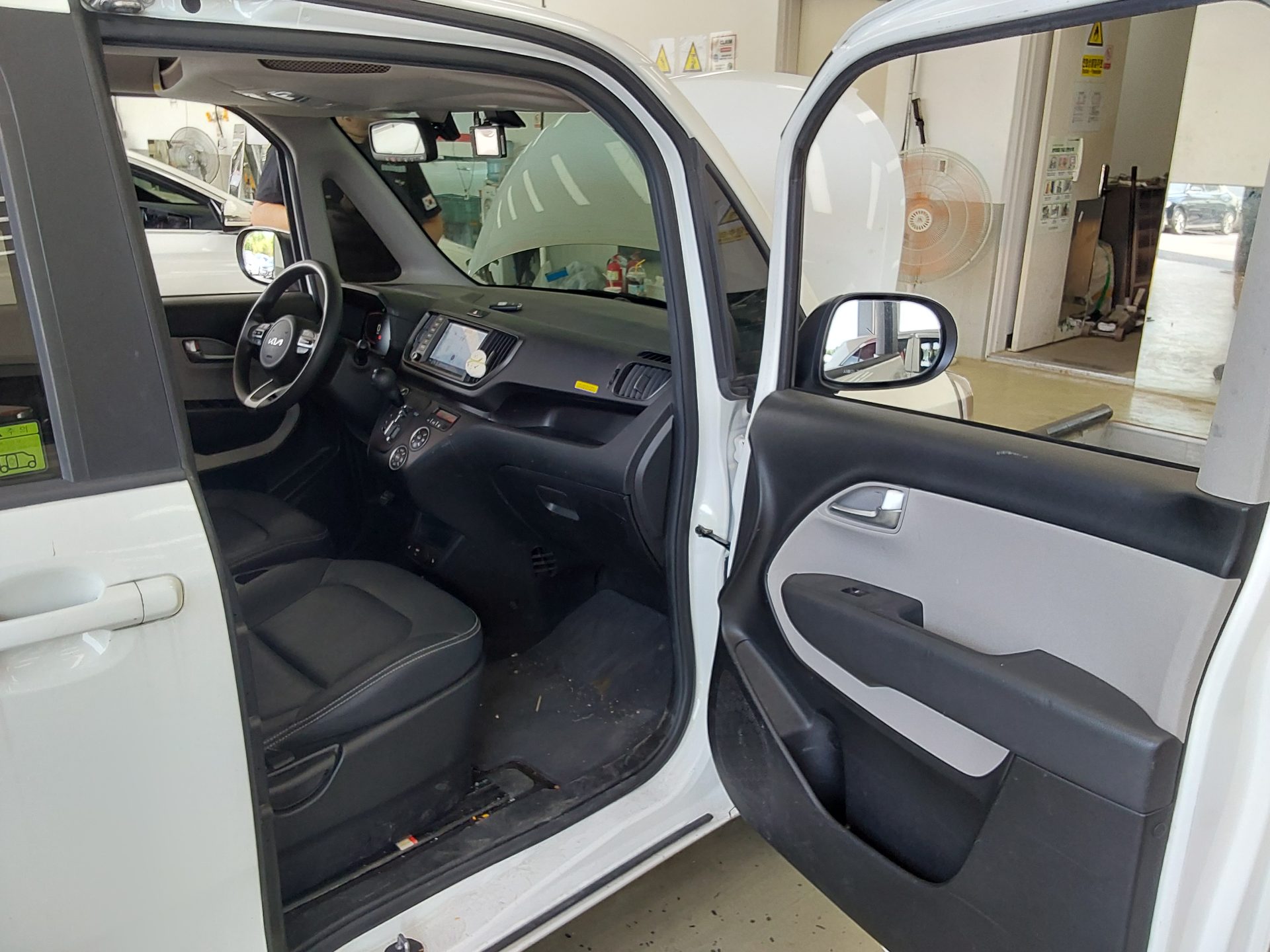 2023 - kia ray