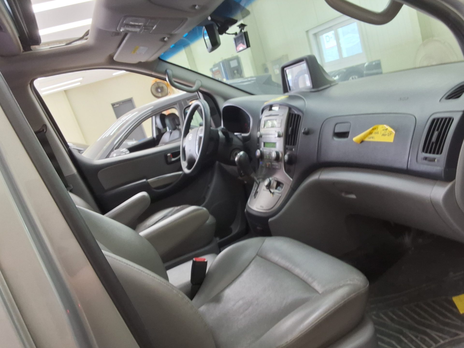 2016 - hyundai grand starex