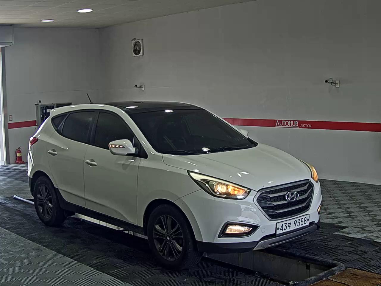 2014 - hyundai tucson