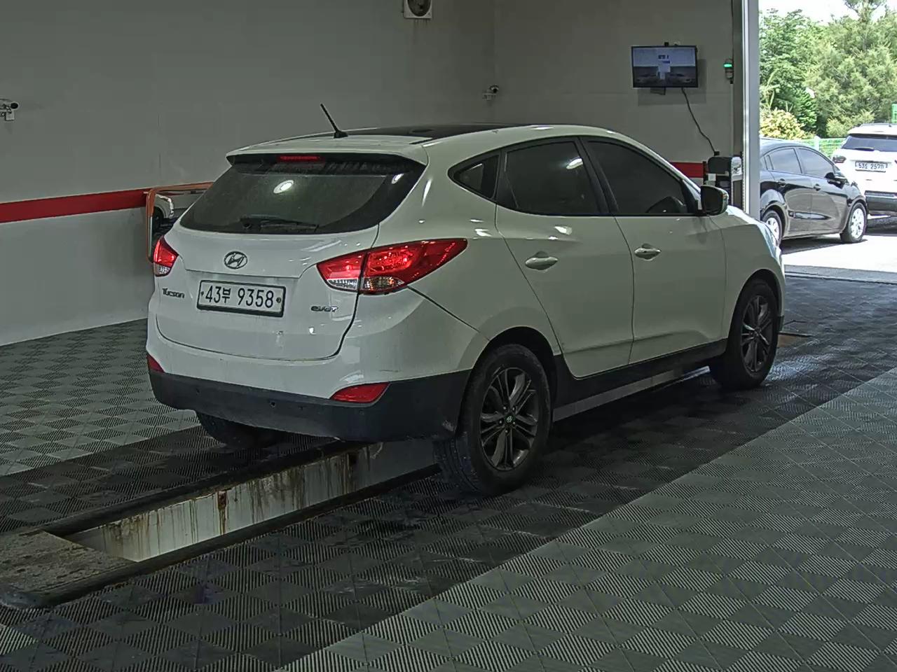 2014 - hyundai tucson