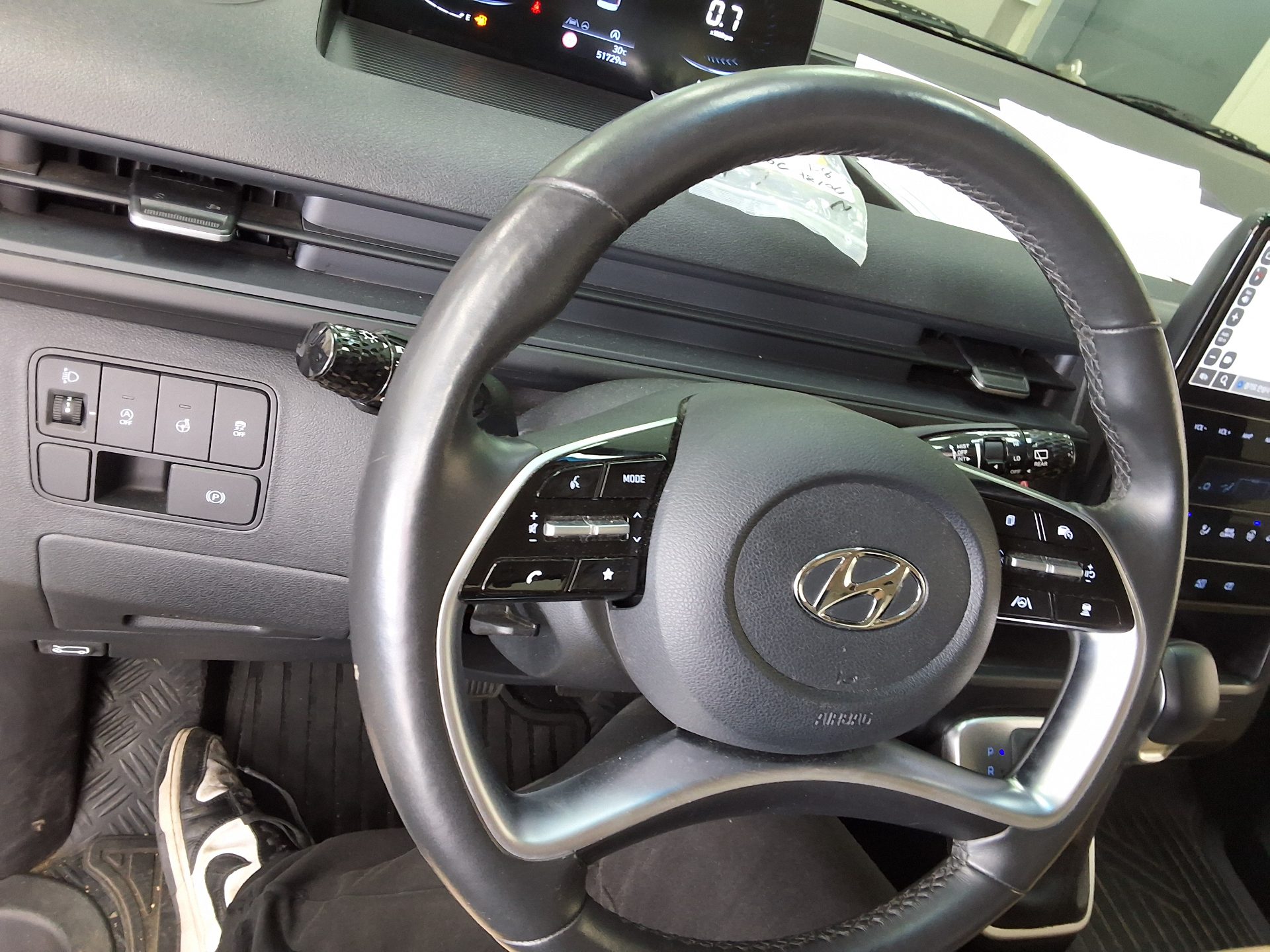2023 - hyundai staria