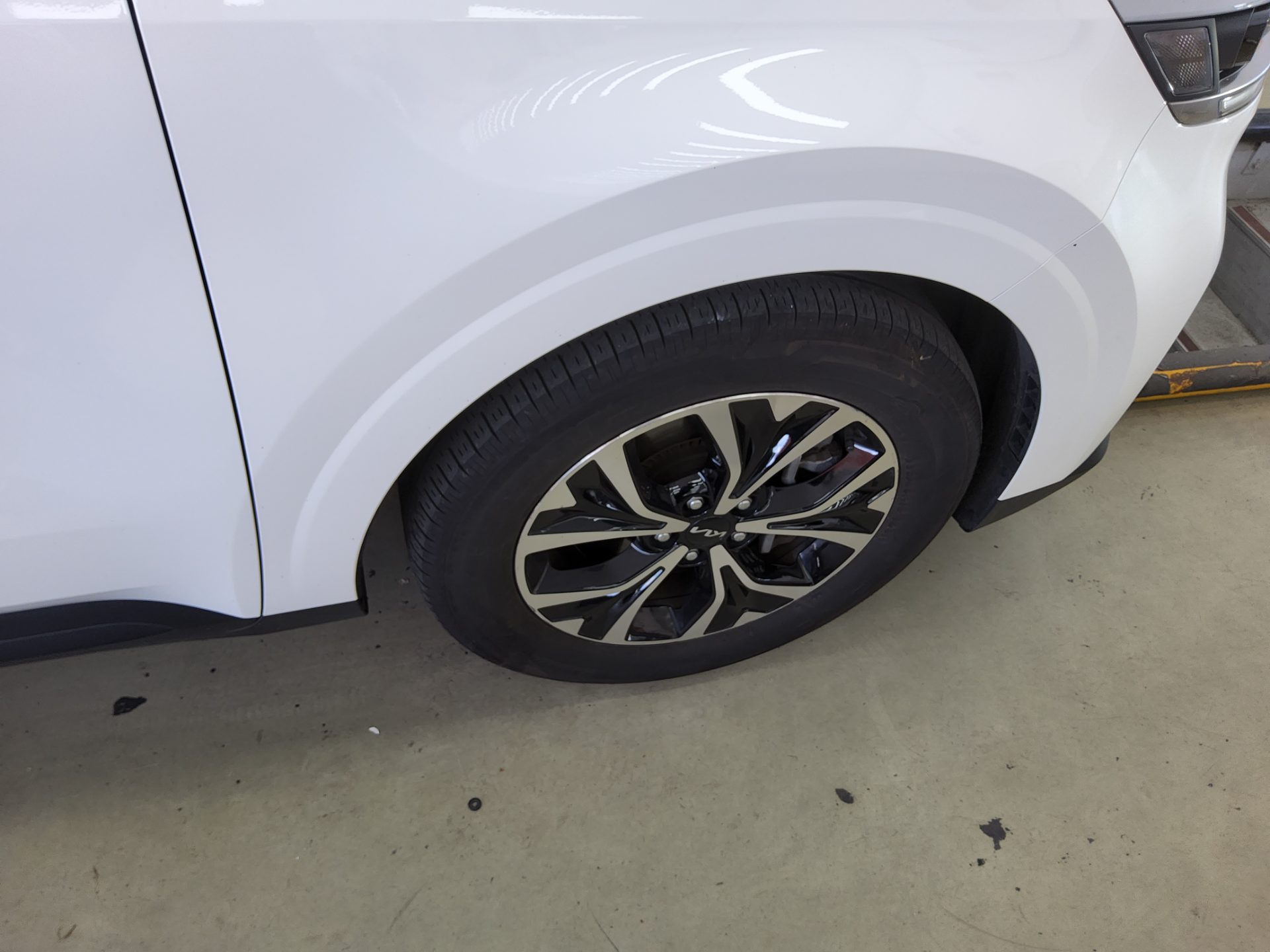 2023 - kia carnival