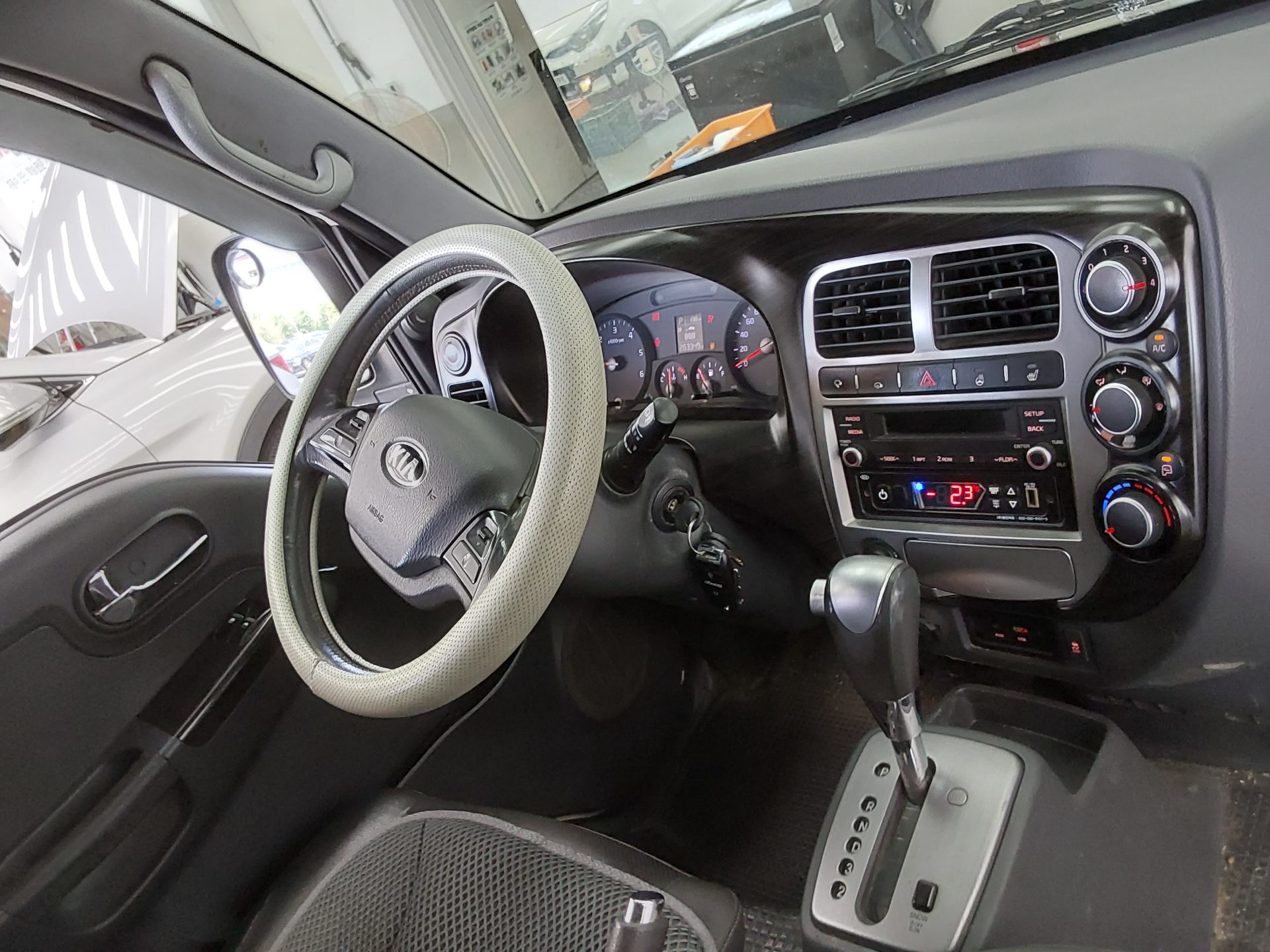 2019 - kia bongo