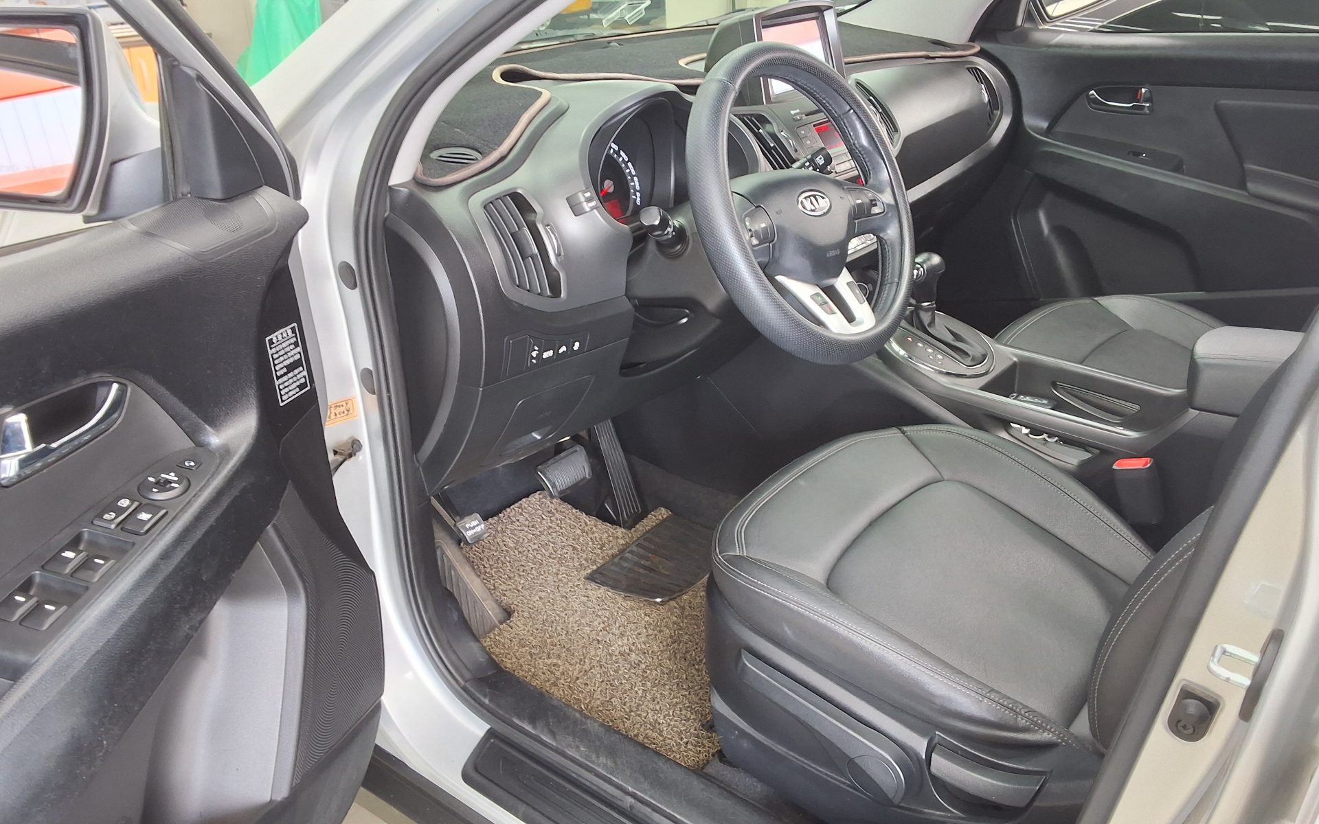 2011 - kia sportage