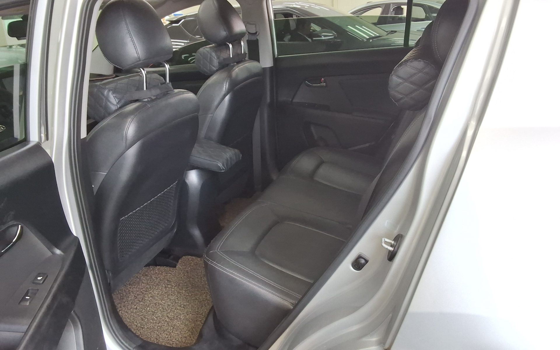 2011 - kia sportage