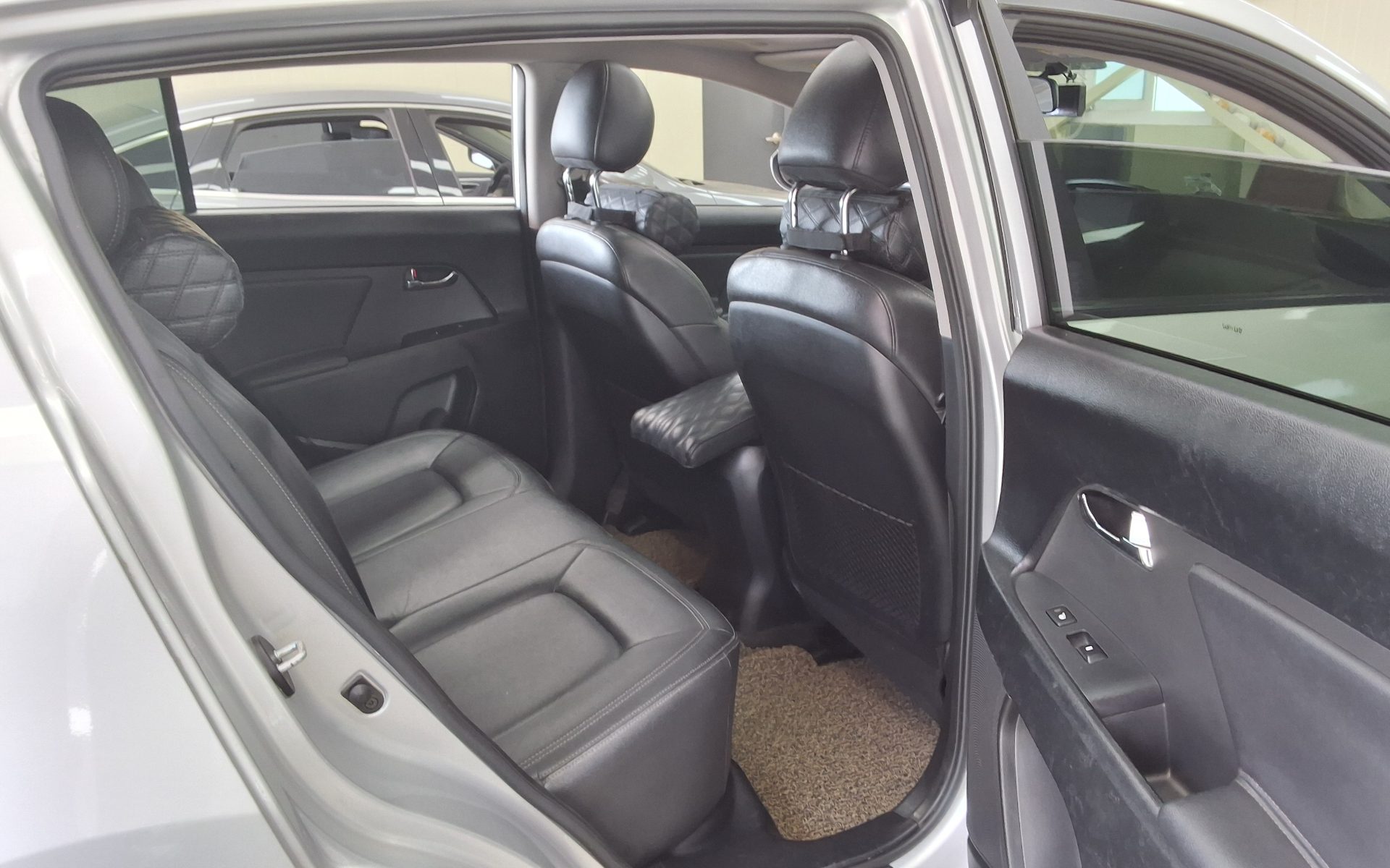 2011 - kia sportage
