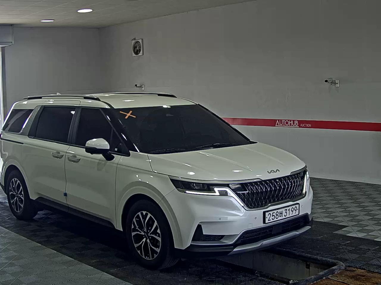 2023 - kia carnival