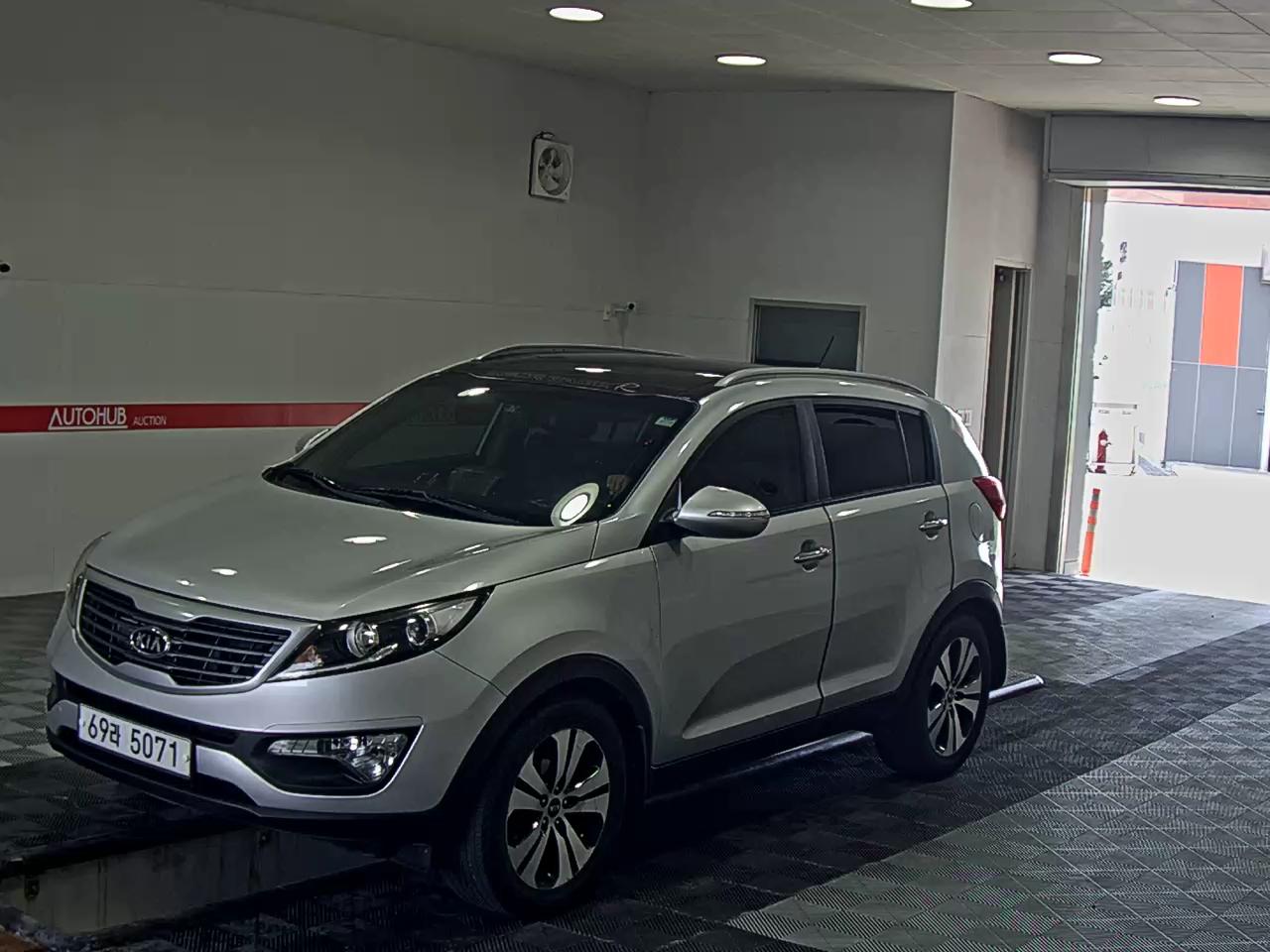 KIA SPORTAGE R TLX MODEL