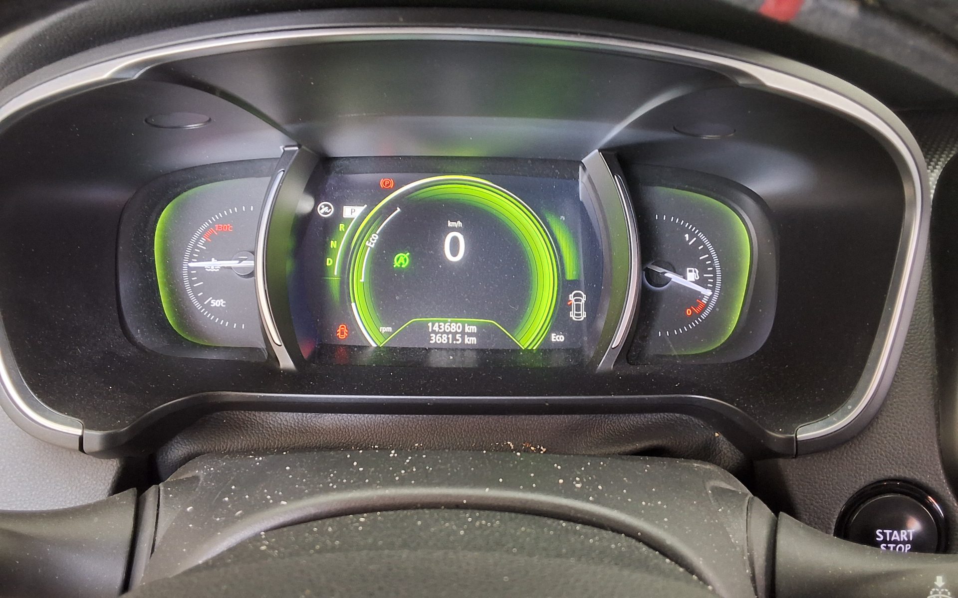 2017 - renault sm6