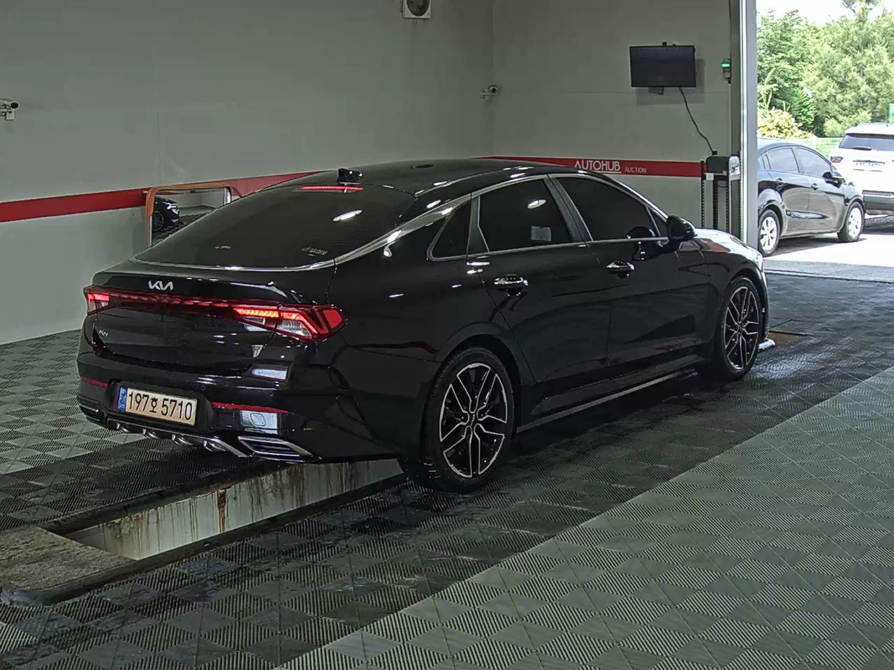2022 - kia k5