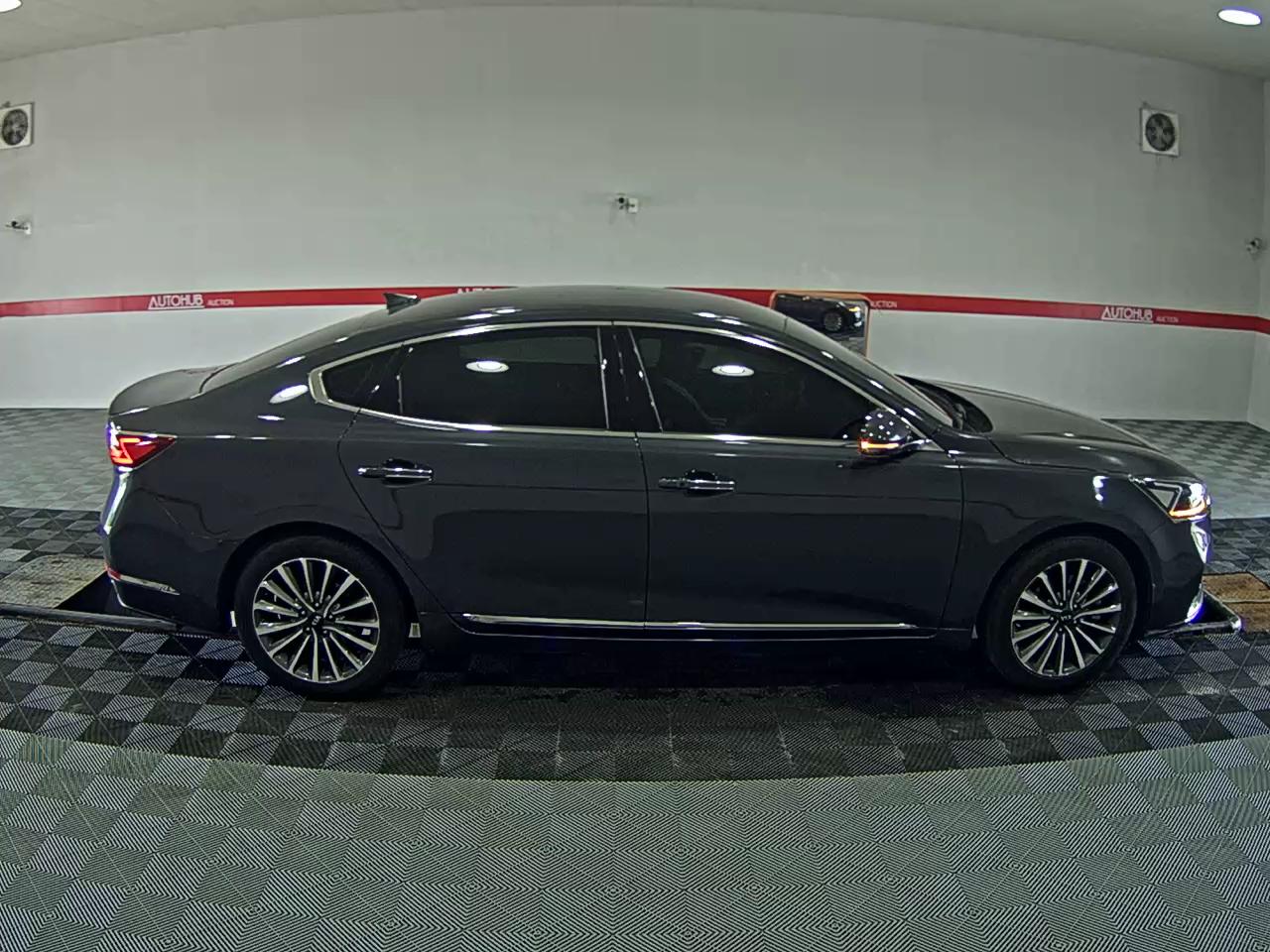 2017 - kia k7