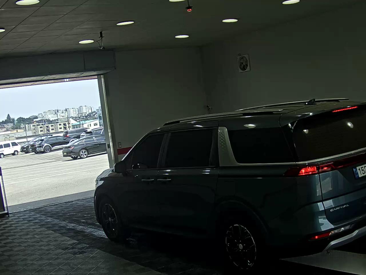 2021 - kia carnival