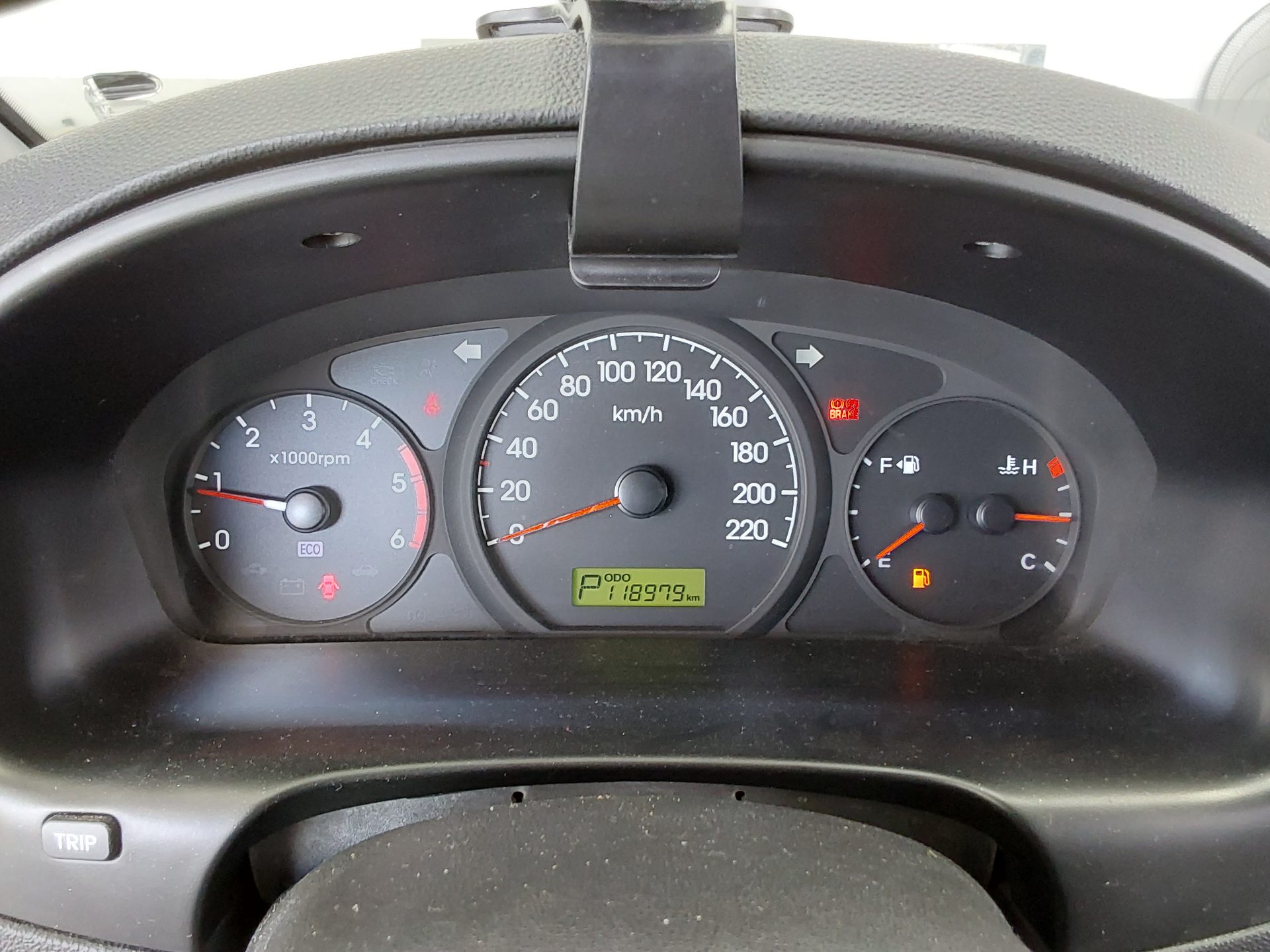2011 - hyundai grand starex