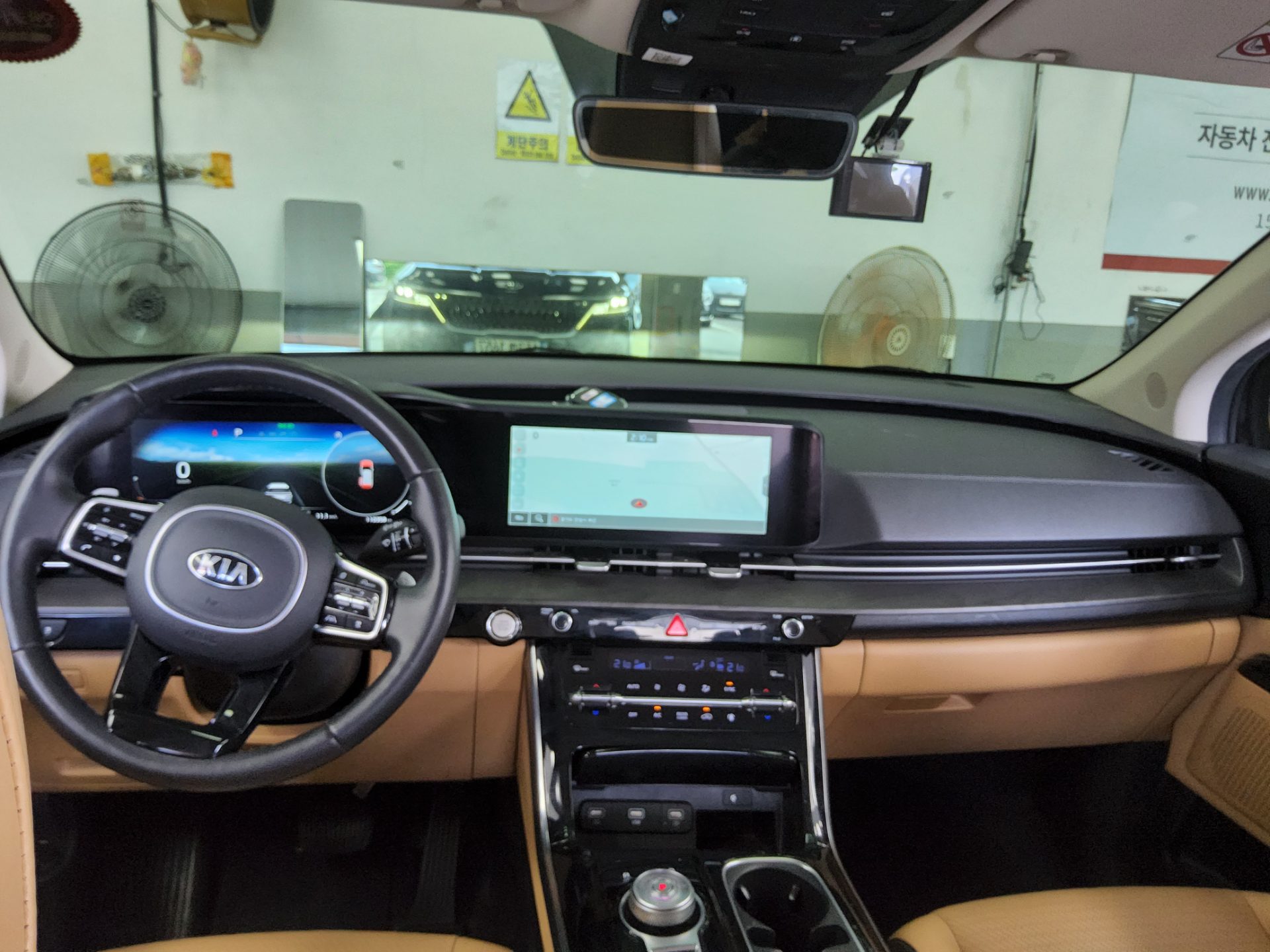 2021 - kia carnival