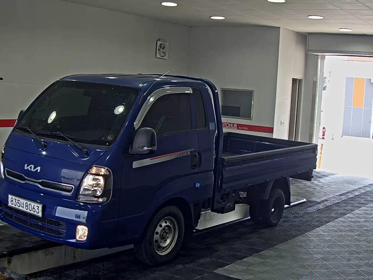 KIA BONGO III CARGO 1 TON KING CAB EXTRA WHEELBASE