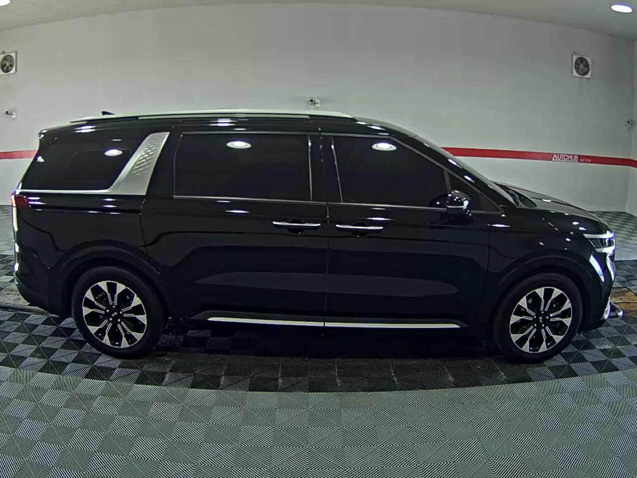 2021 - kia carnival