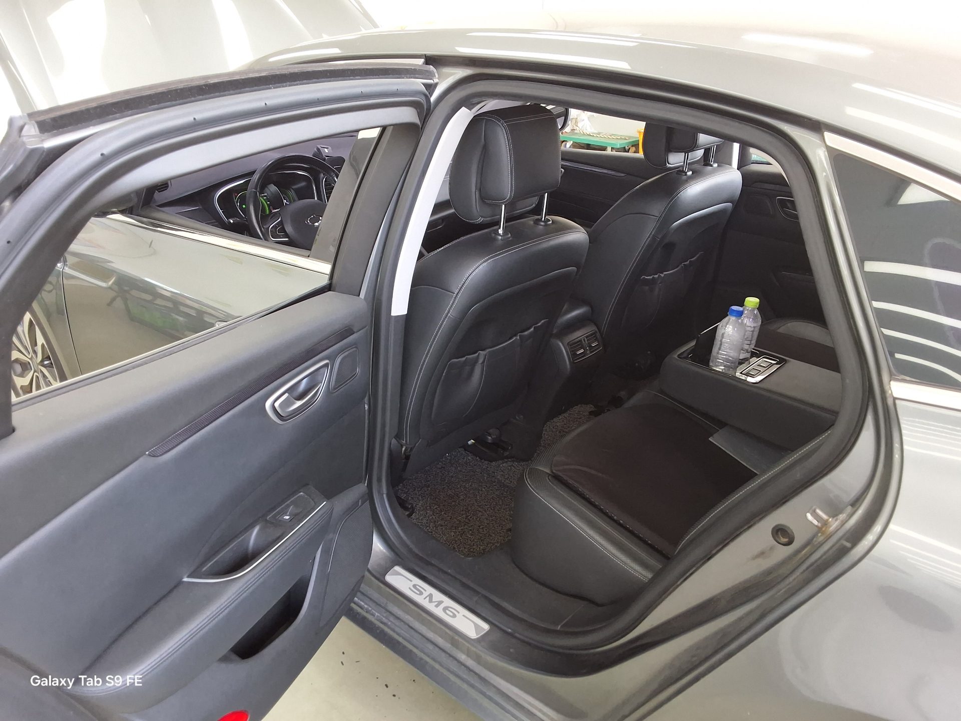 2016 - renault sm6