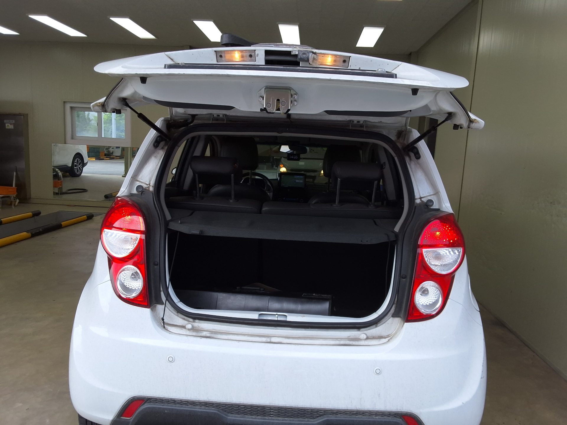 2015 - chevrolet spark