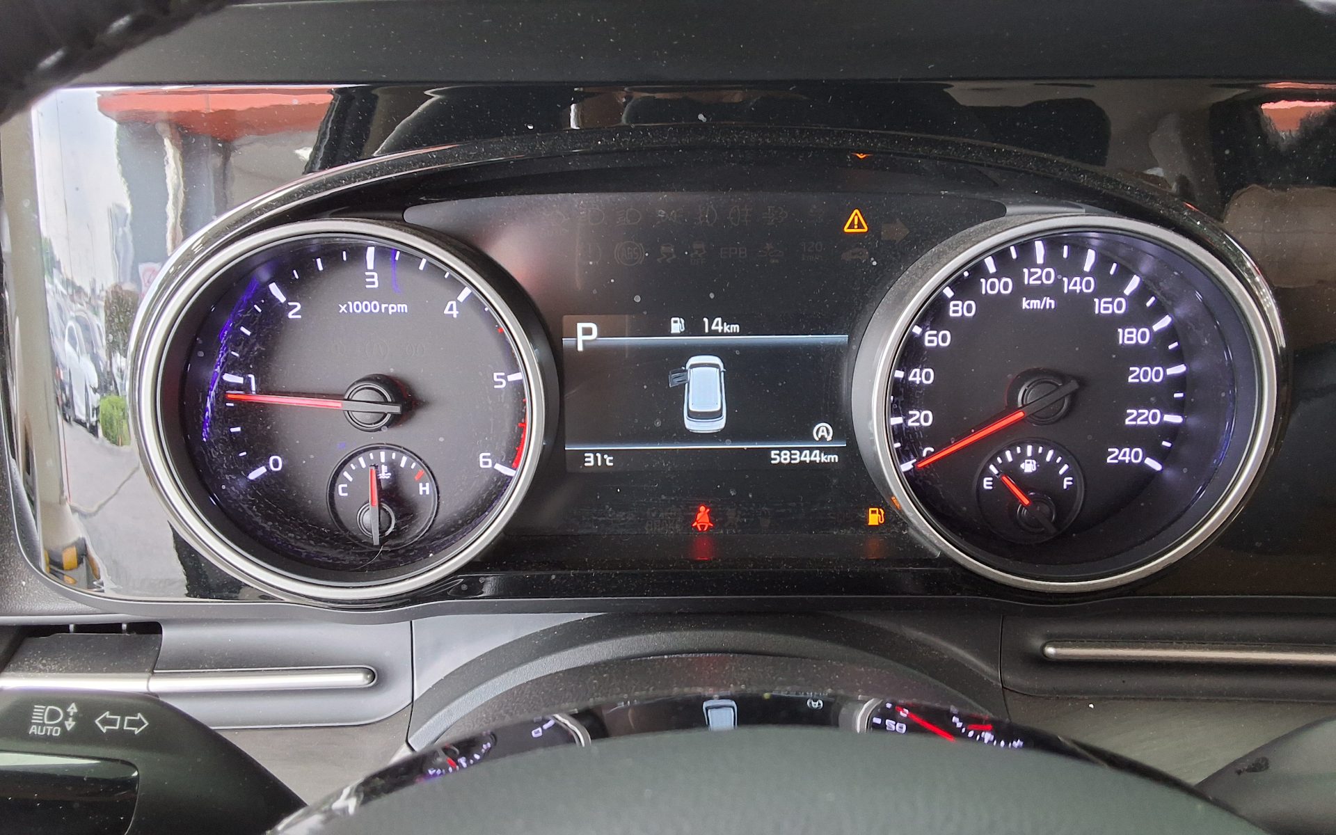 2023 - kia carnival