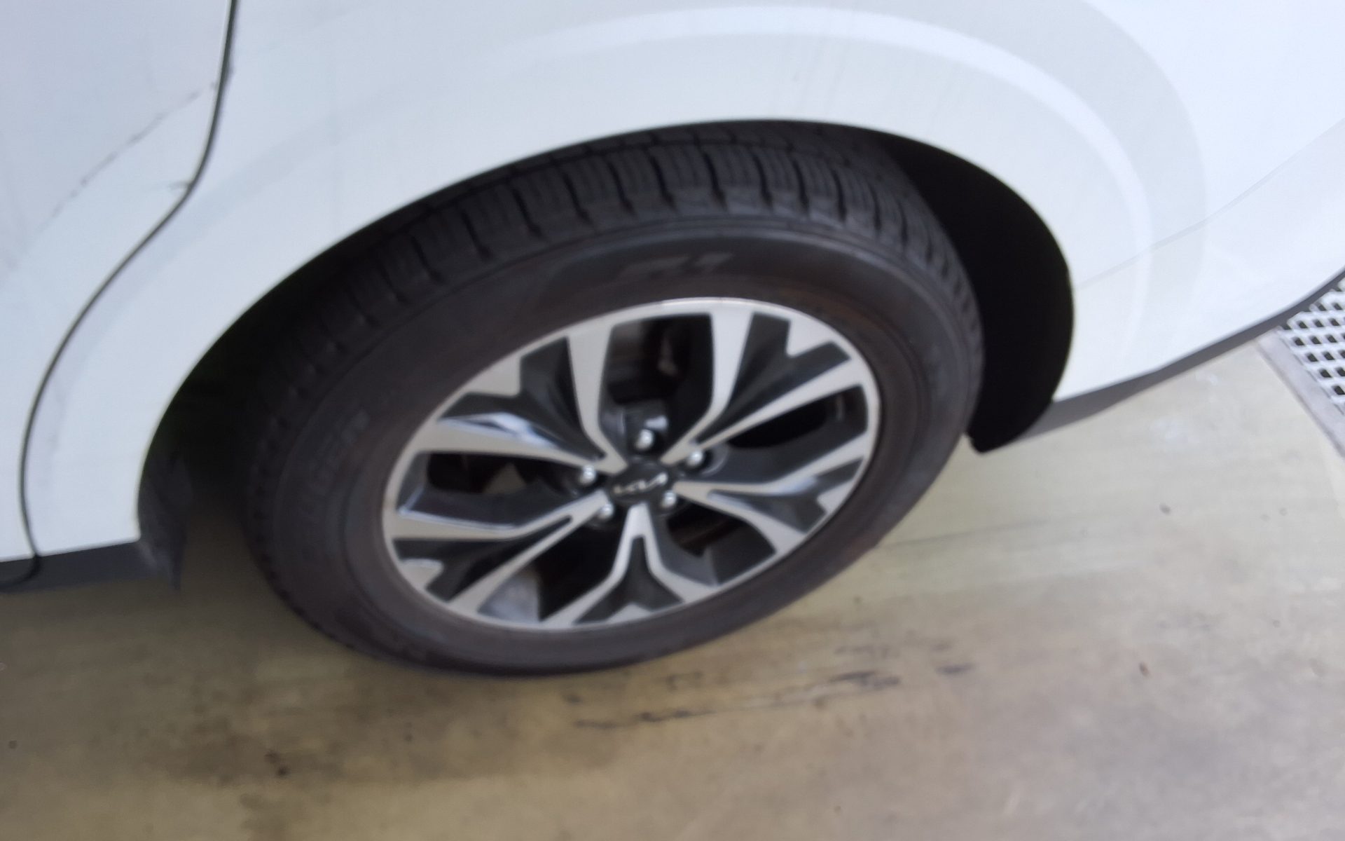 2023 - kia carnival