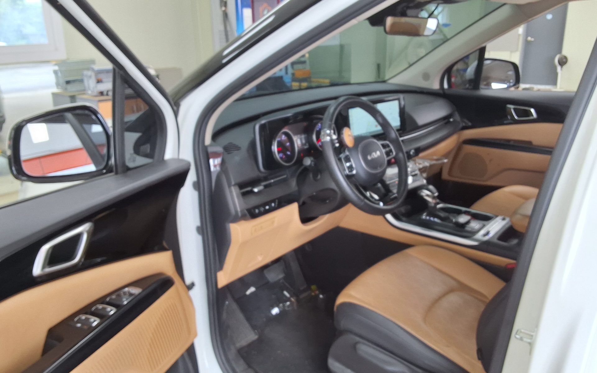 2023 - kia carnival