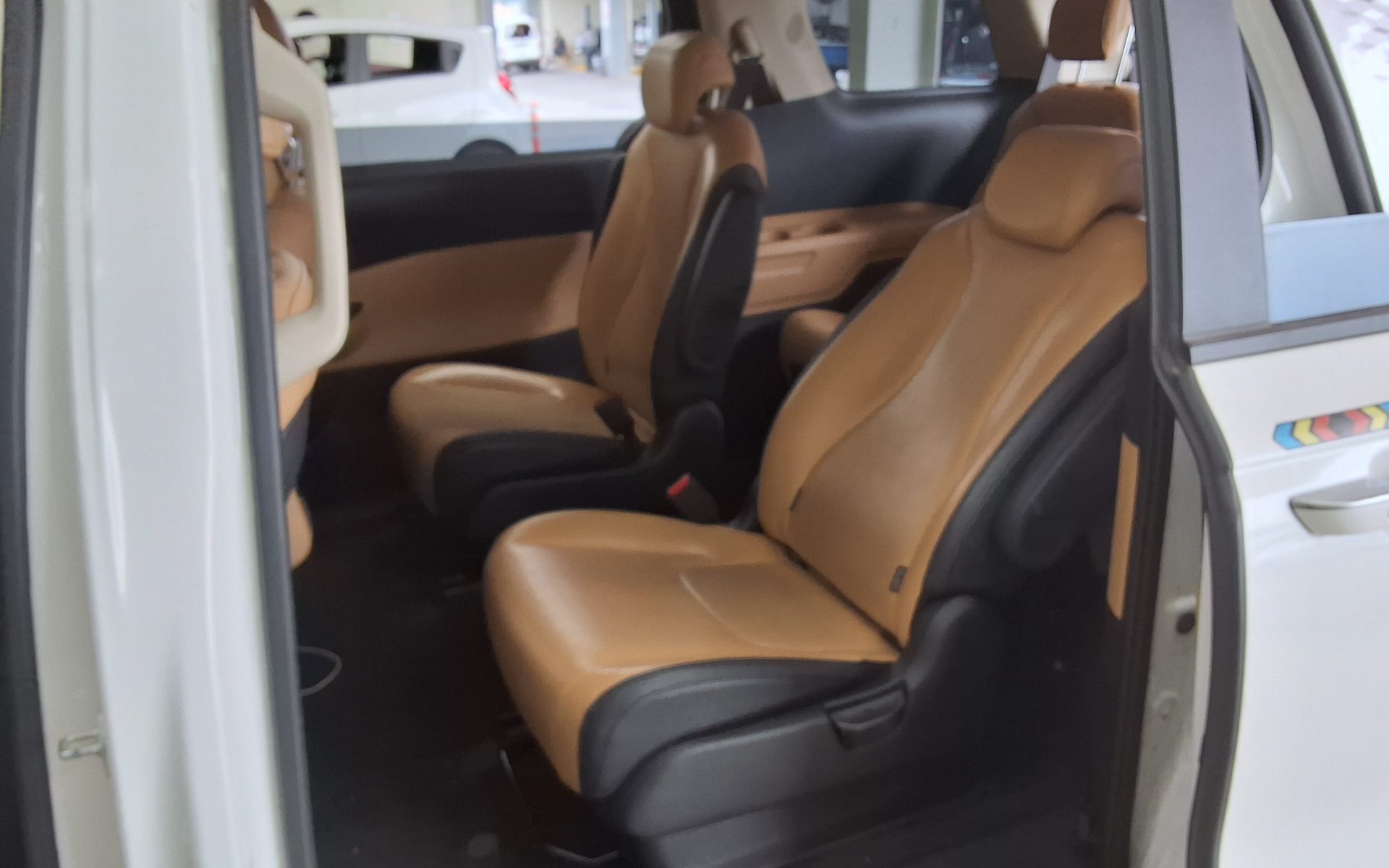 2023 - kia carnival
