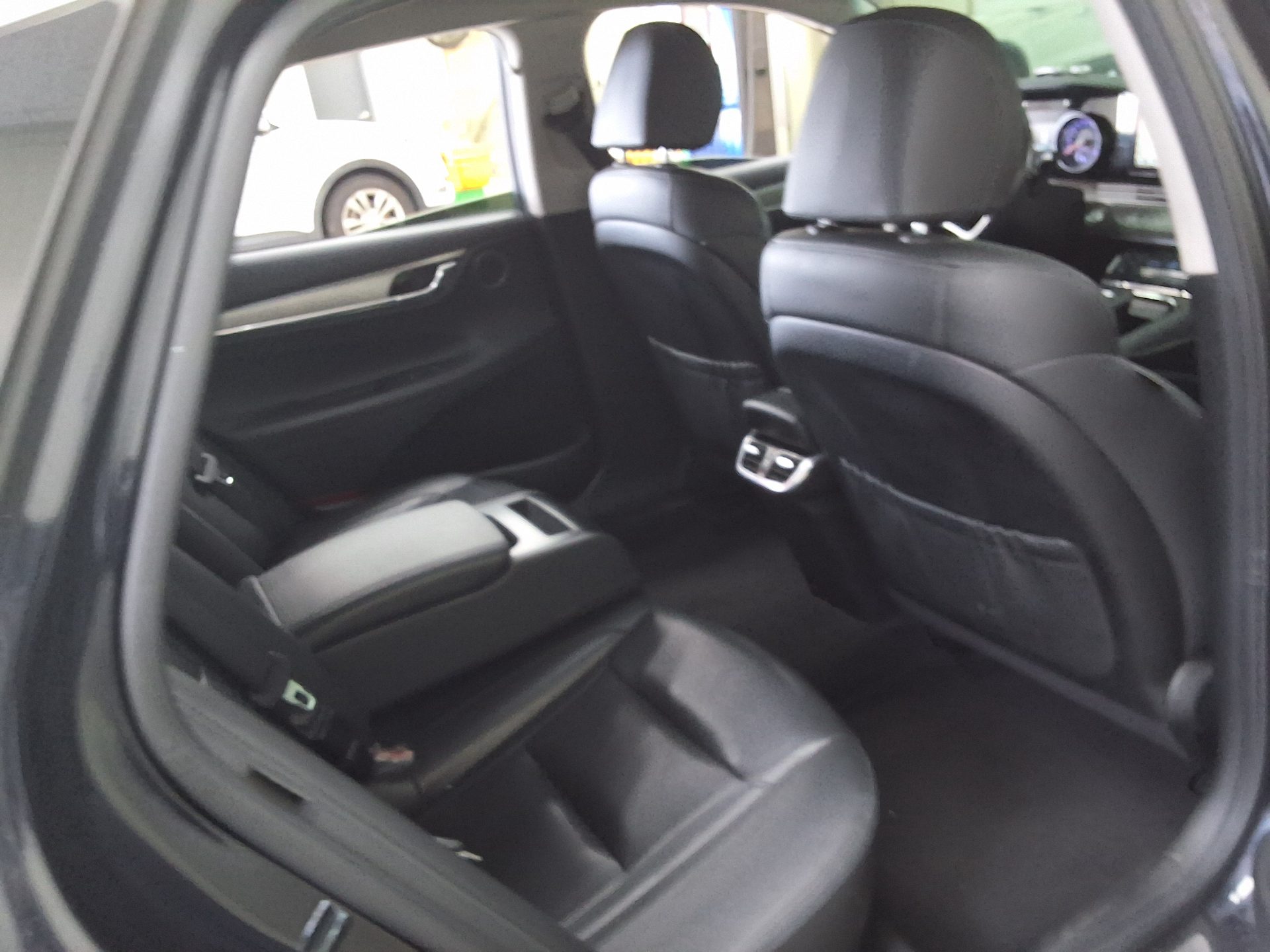 2022 - hyundai grandeur