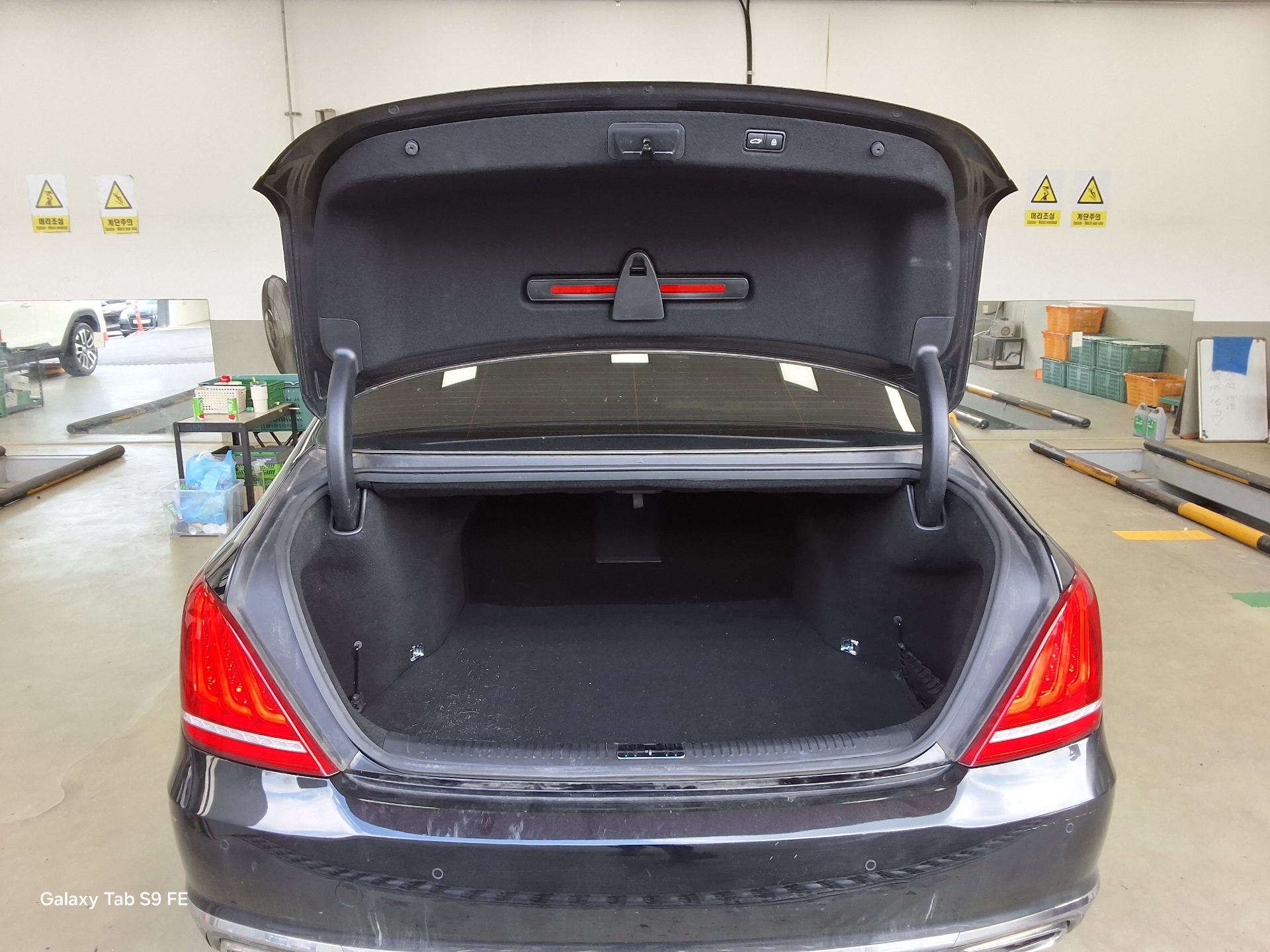 2017 - genesis eq900
