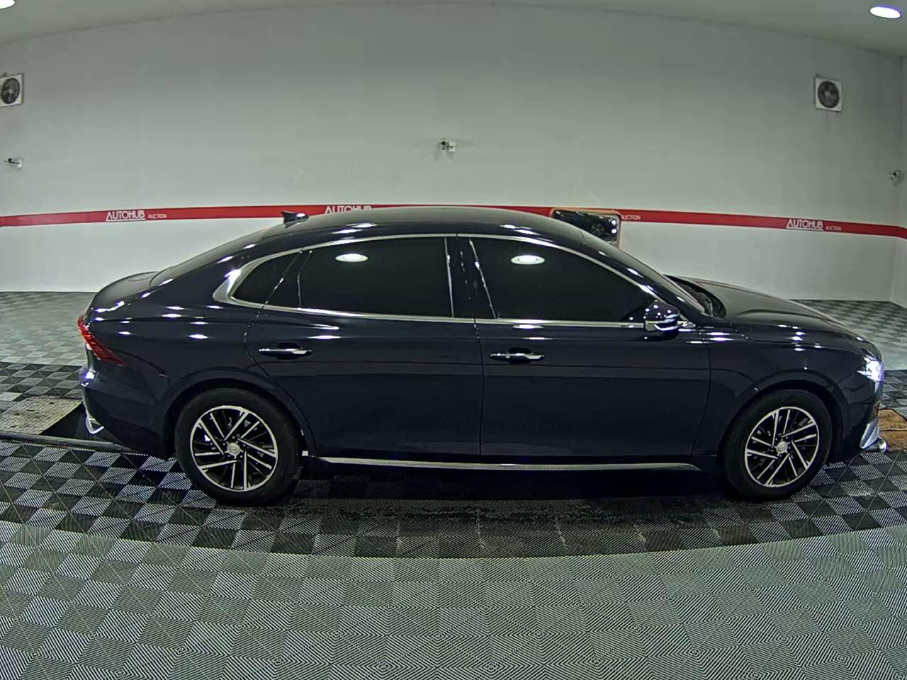 2022 - hyundai grandeur