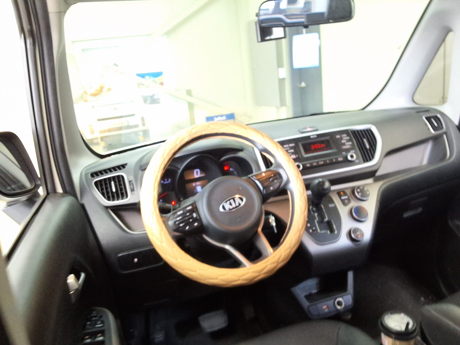 2021 - kia ray
