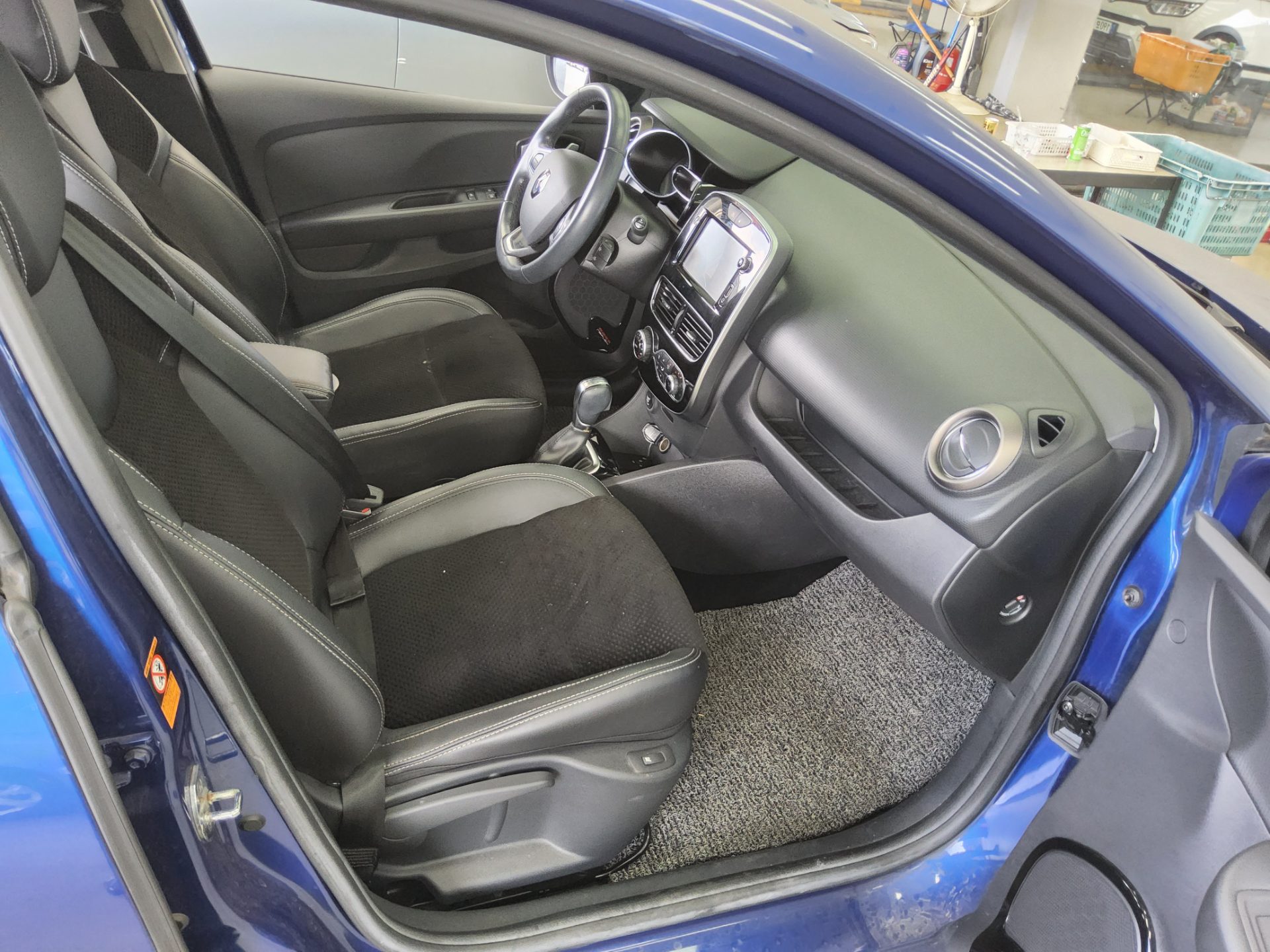 2019 - renault clio
