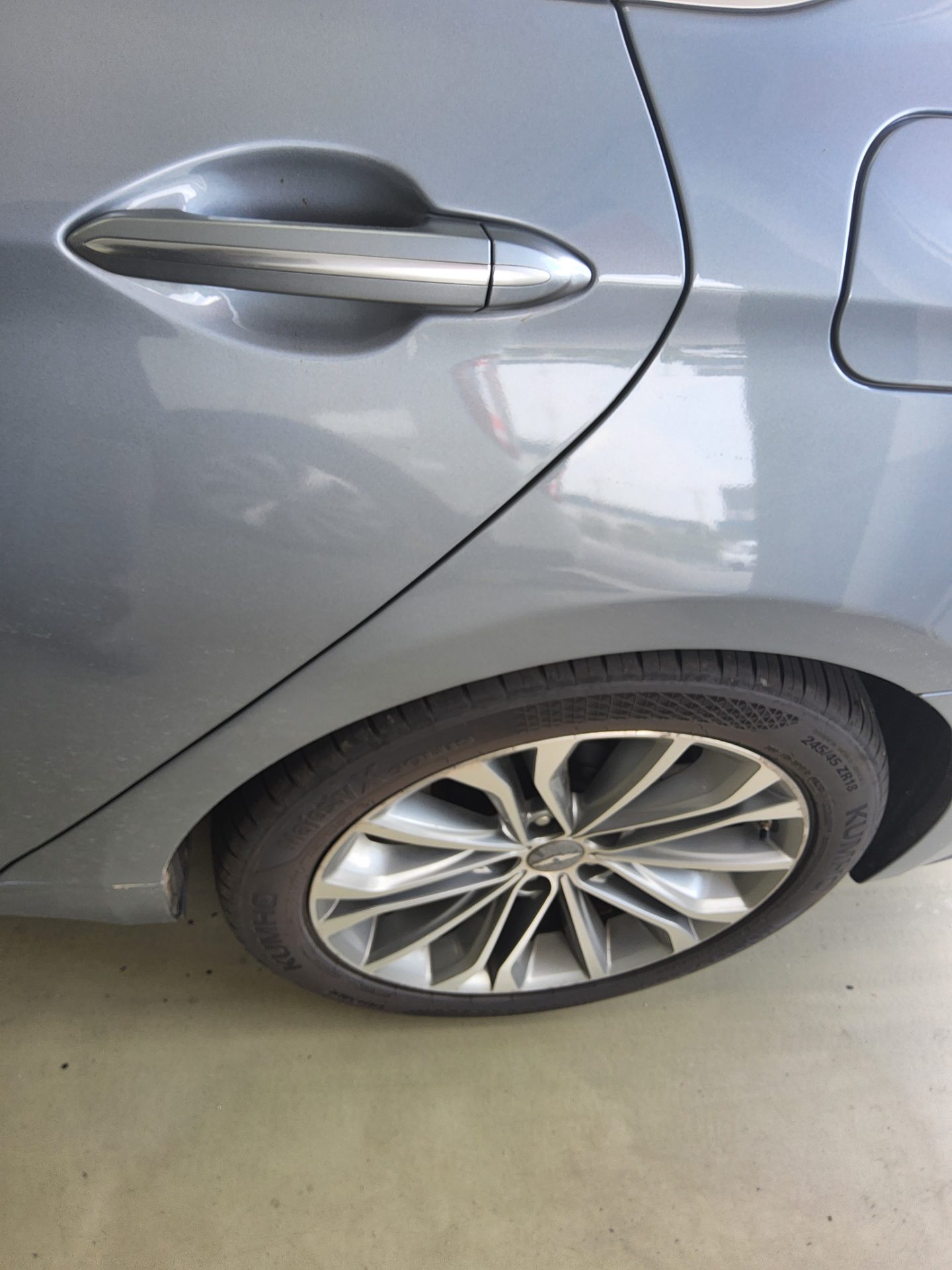 2014 - hyundai g330