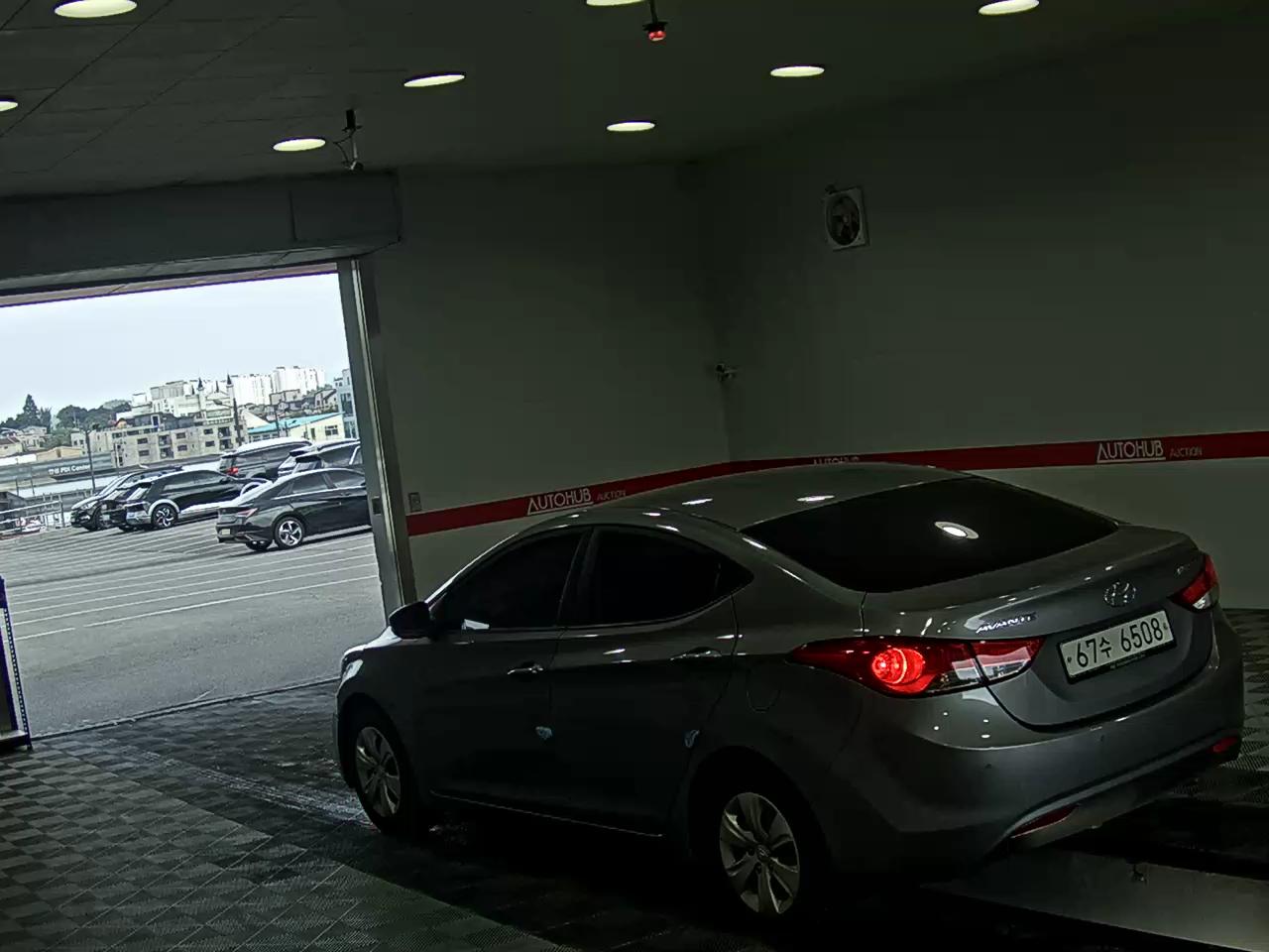 2012 - hyundai avante