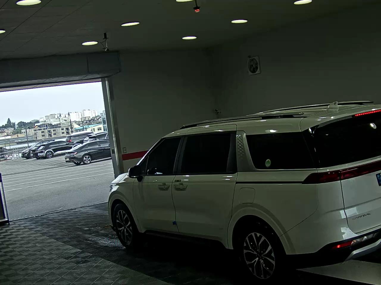 2023 - kia carnival
