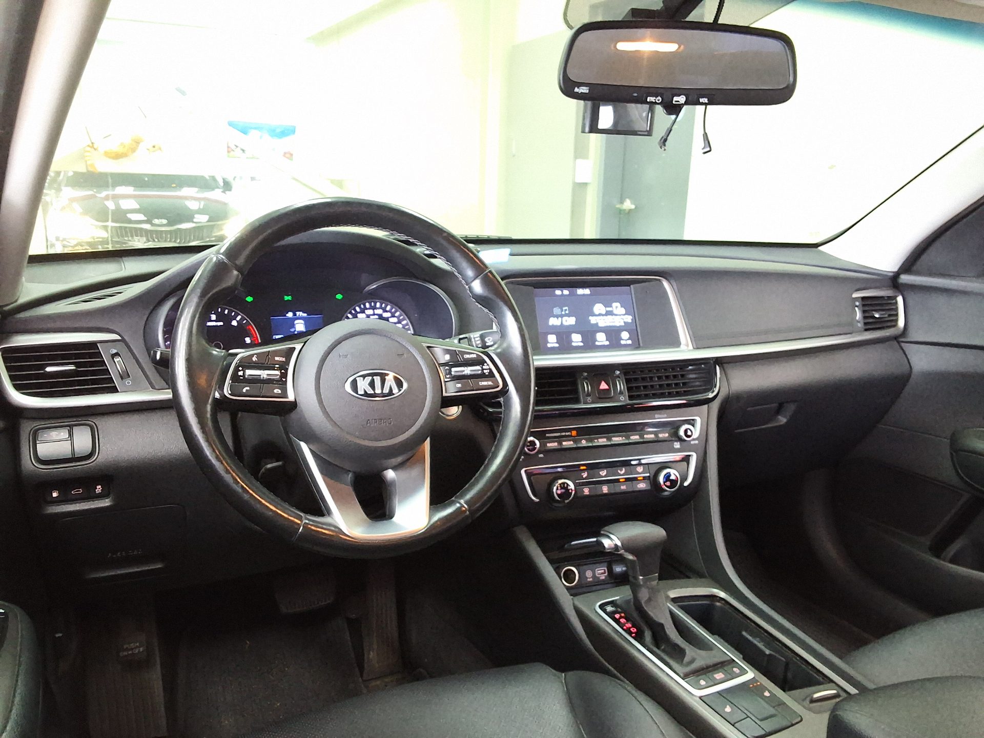 2020 - kia k5