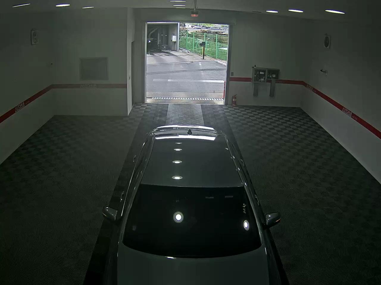 2014 - hyundai g330