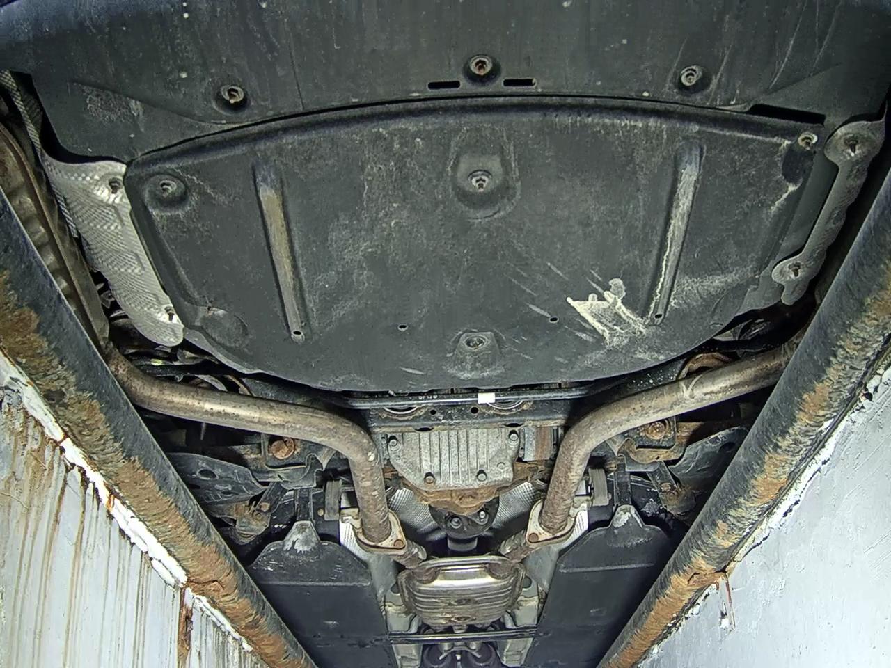 2014 - hyundai g330