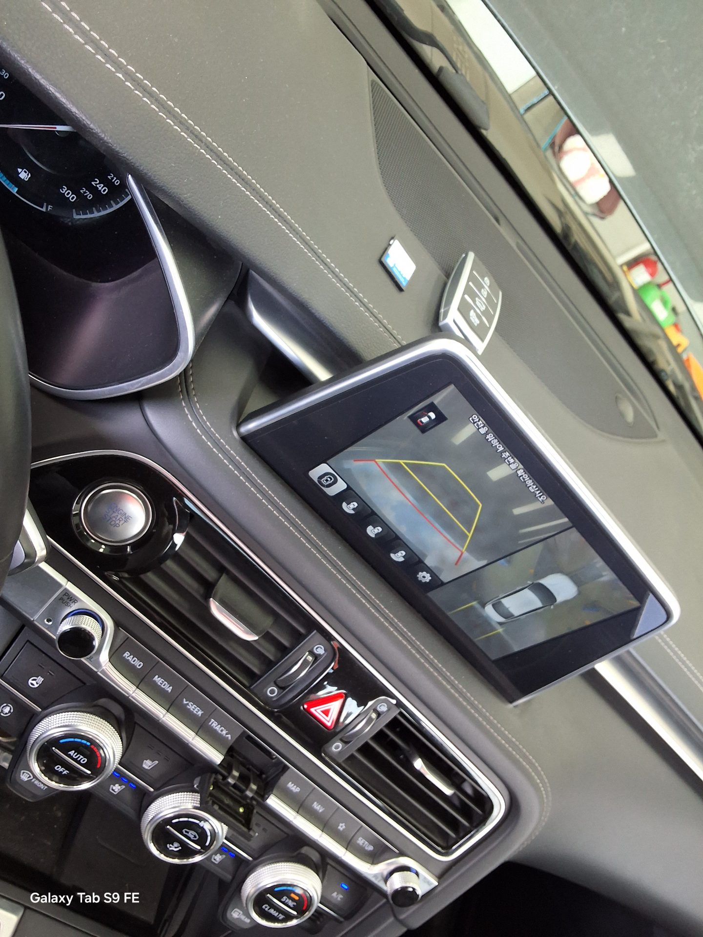 2019 - genesis g70