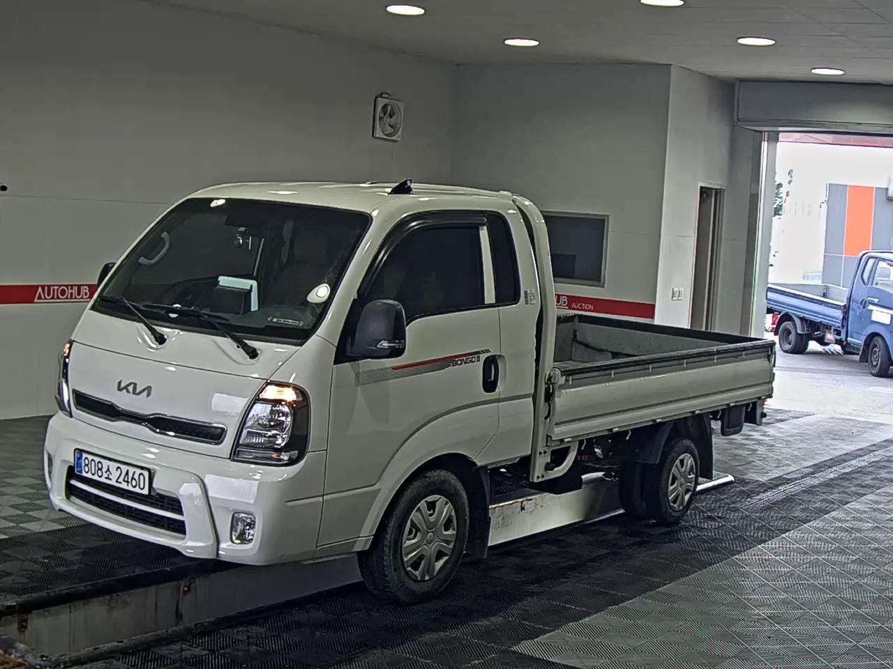KIA BONGO III CARGO 1 TON KING CAB EXTRA WHEELBASE