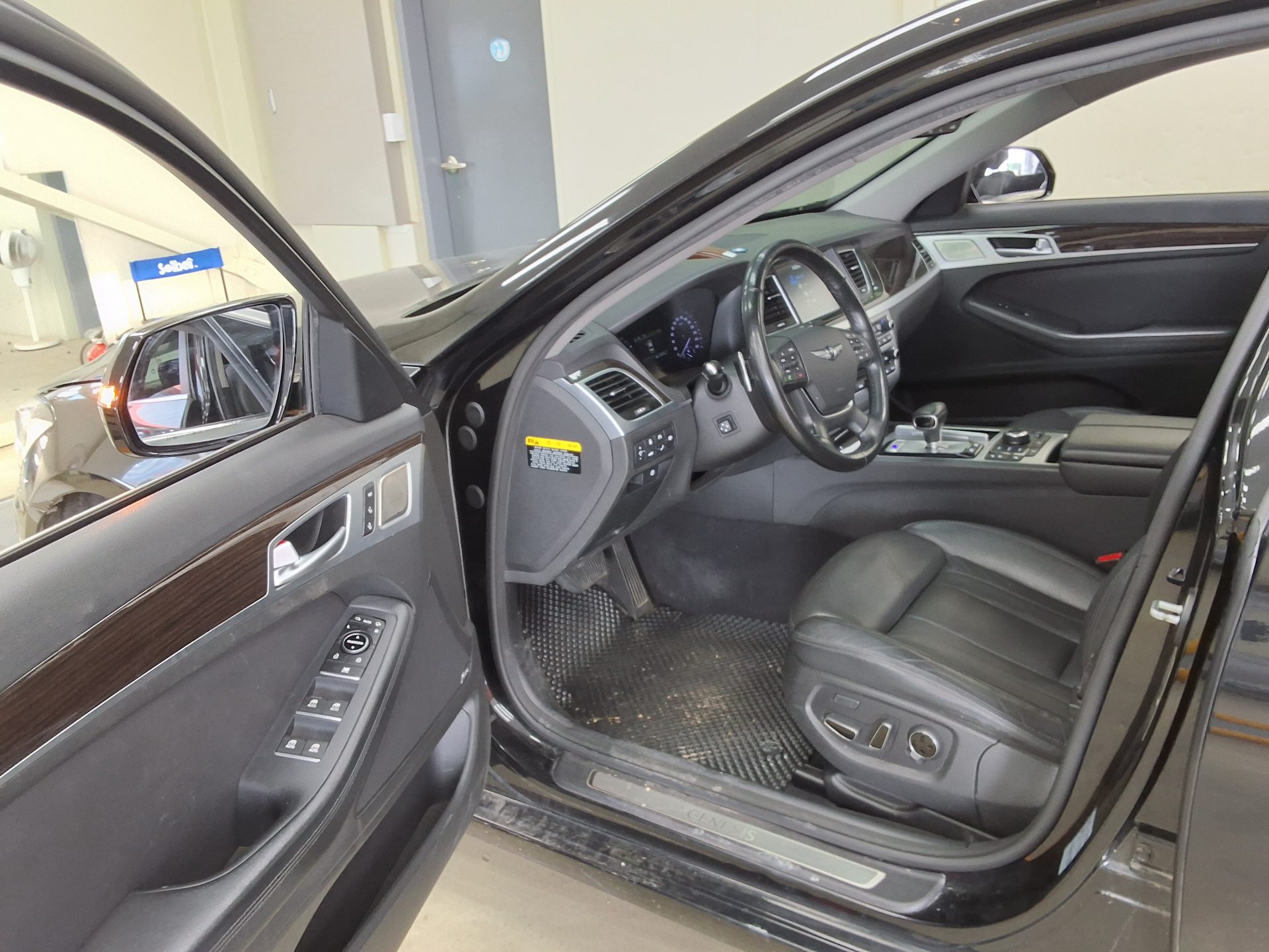 2017 - genesis g80