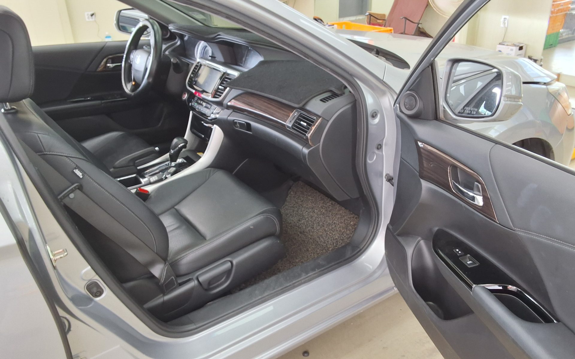 2017 - honda accord